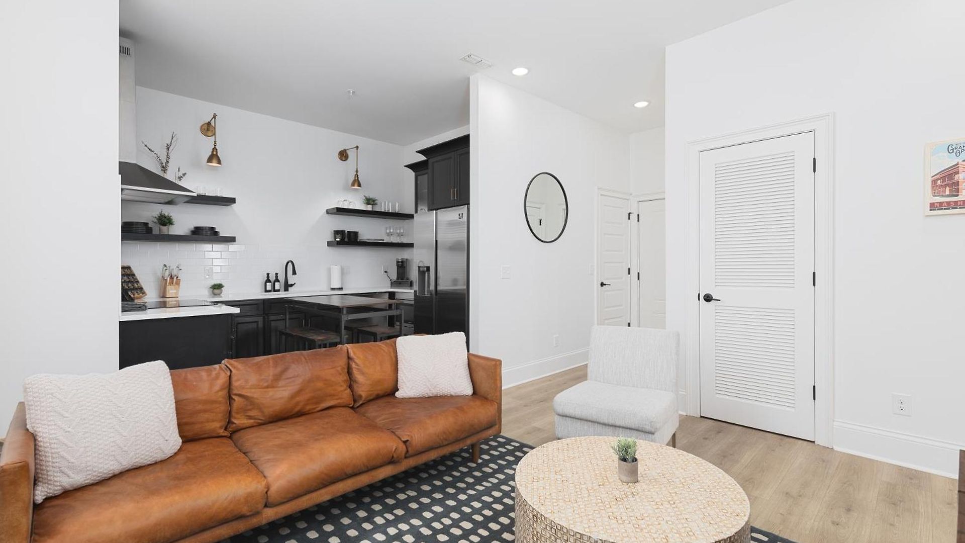 With Free Parking, 3 Mi Downtown & Stadium, By Coffee Nashville