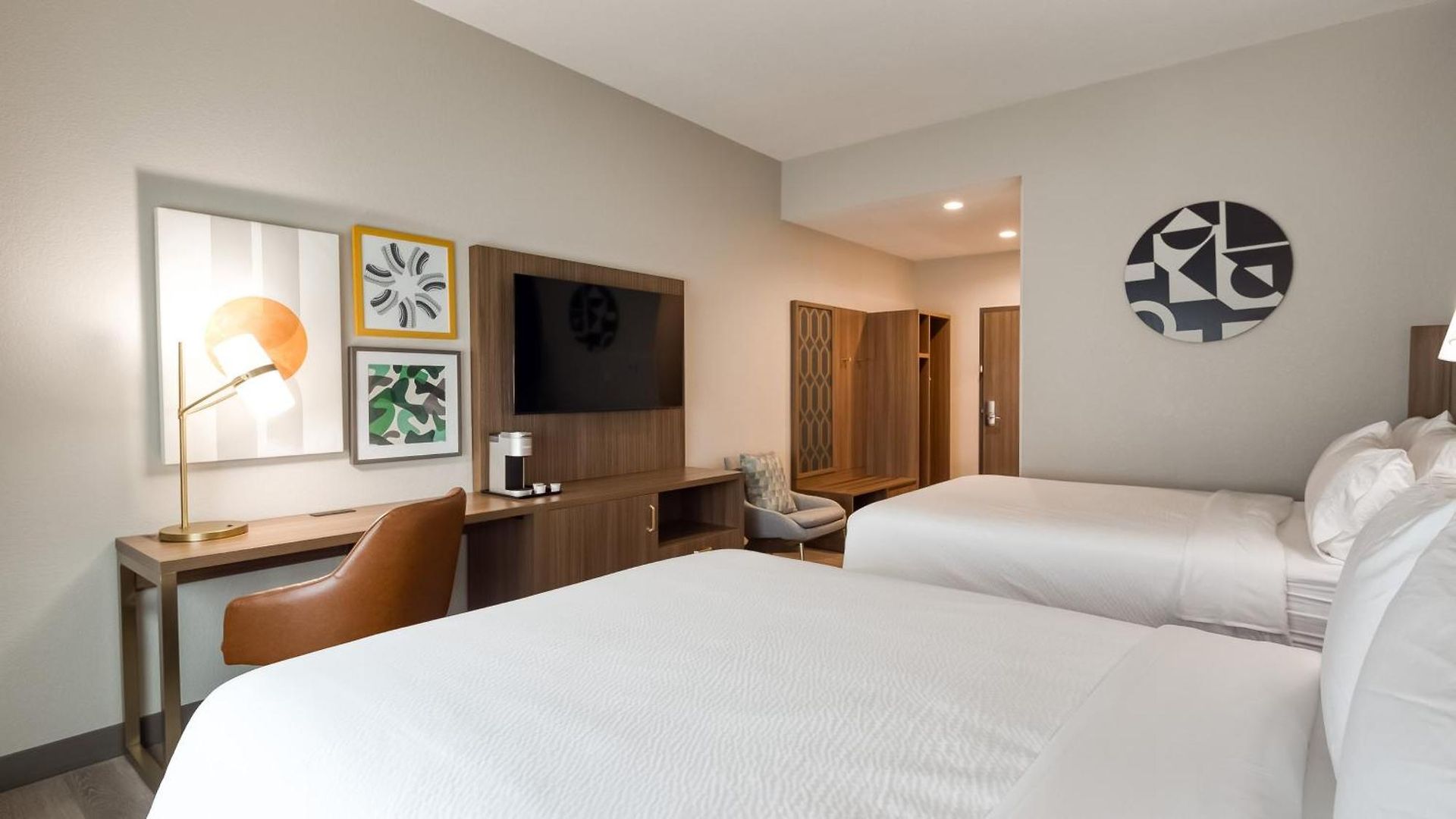 Airport By Ihg Hotel 3*