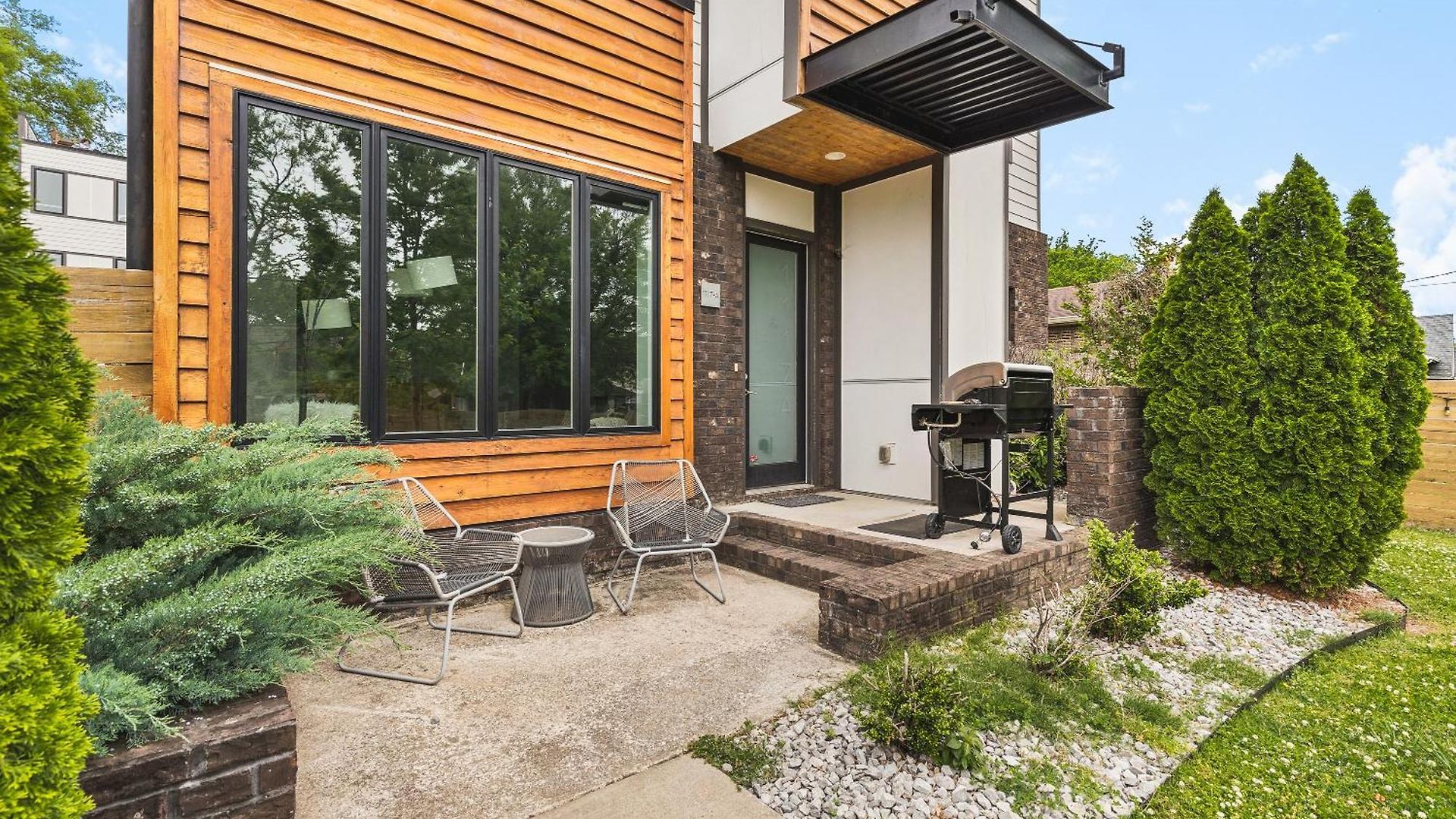 Modern Luxury With Rooftop Deck, 3 Mi To Downtown * Nashville