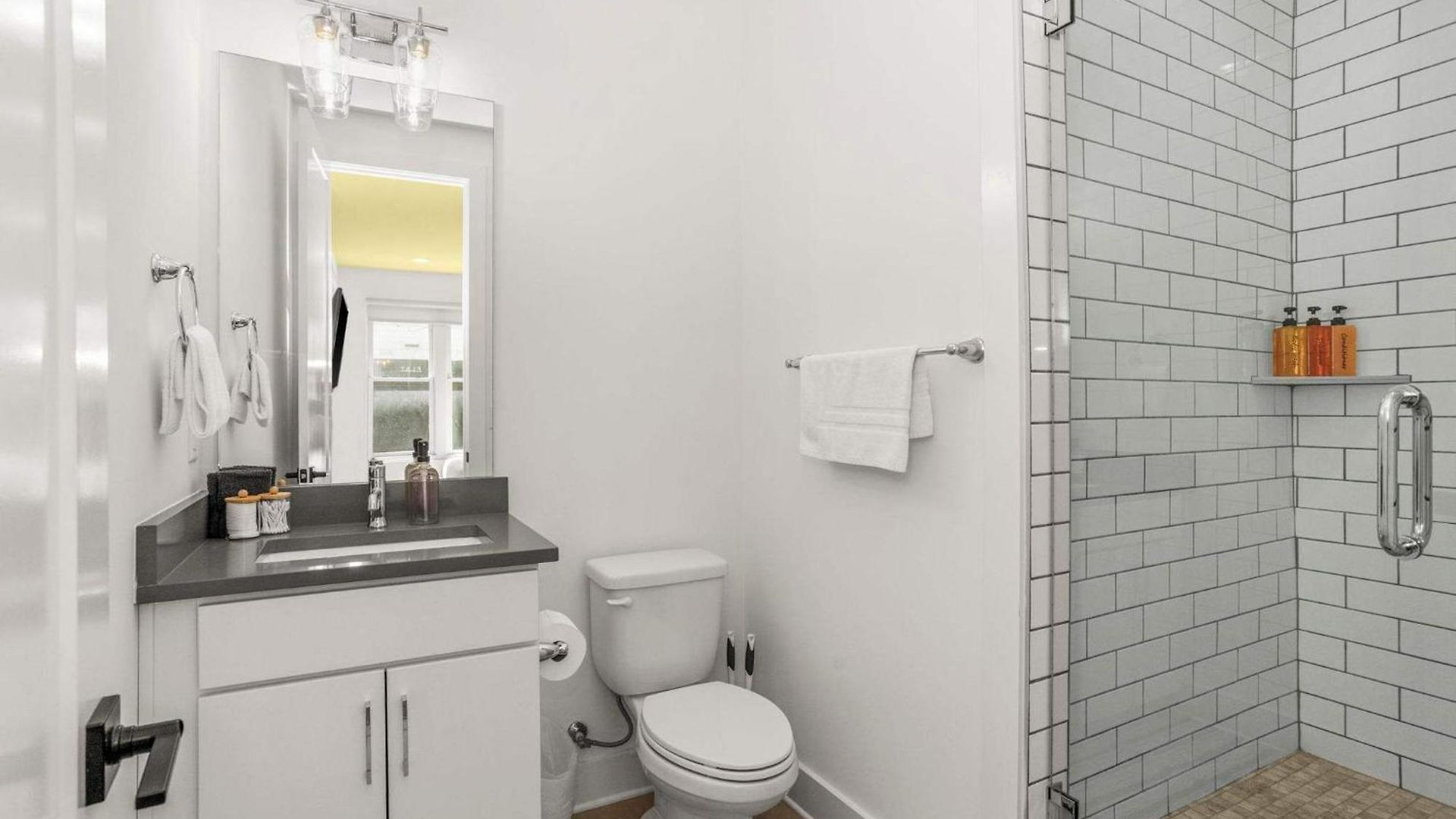 Holiday home Luxe At 8th And Argyle Elite Vacation Spot *