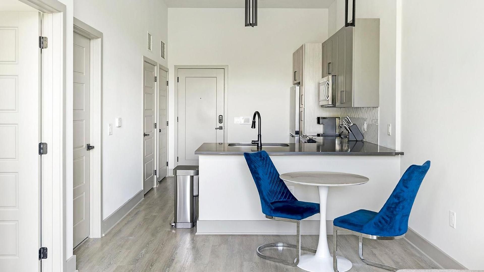 Landing Stunning 1Bd Rooftop Lounge Pool *