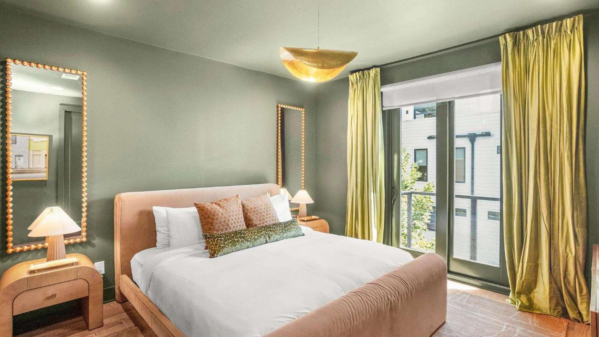 Holiday home Luxe At 8th And Argyle Elite Vacation Spot *