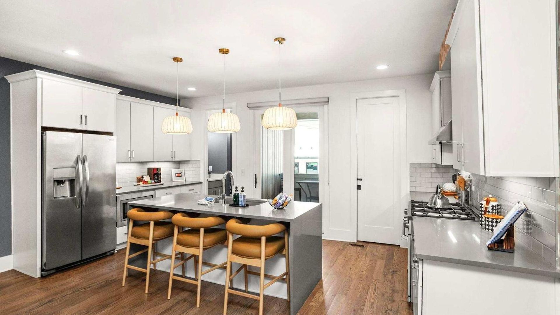 Luxe At 8th And Argyle Elite Vacation Spot