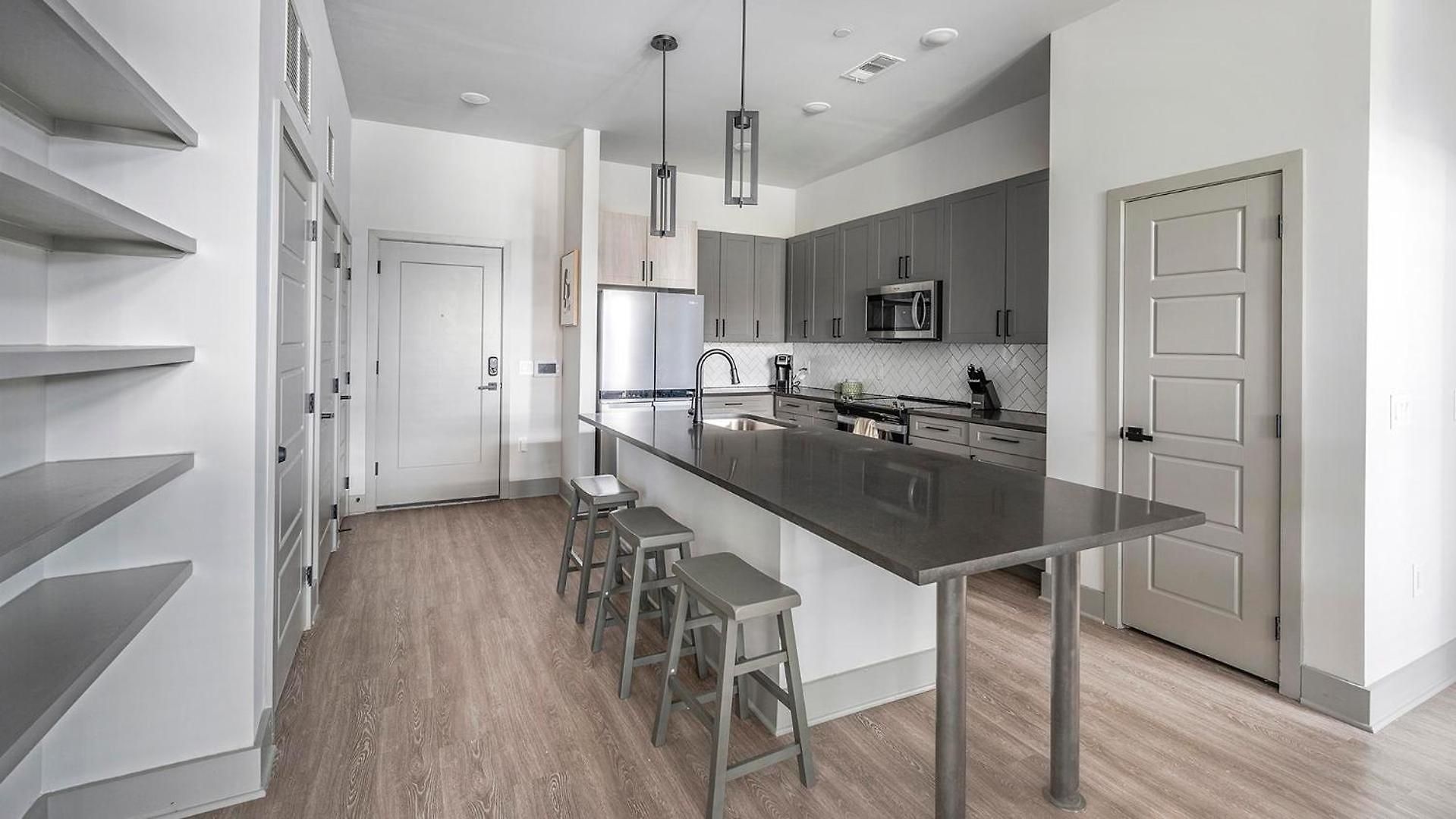 Landing Stunning 1Bd Rooftop Lounge Pool Apartment Nashville