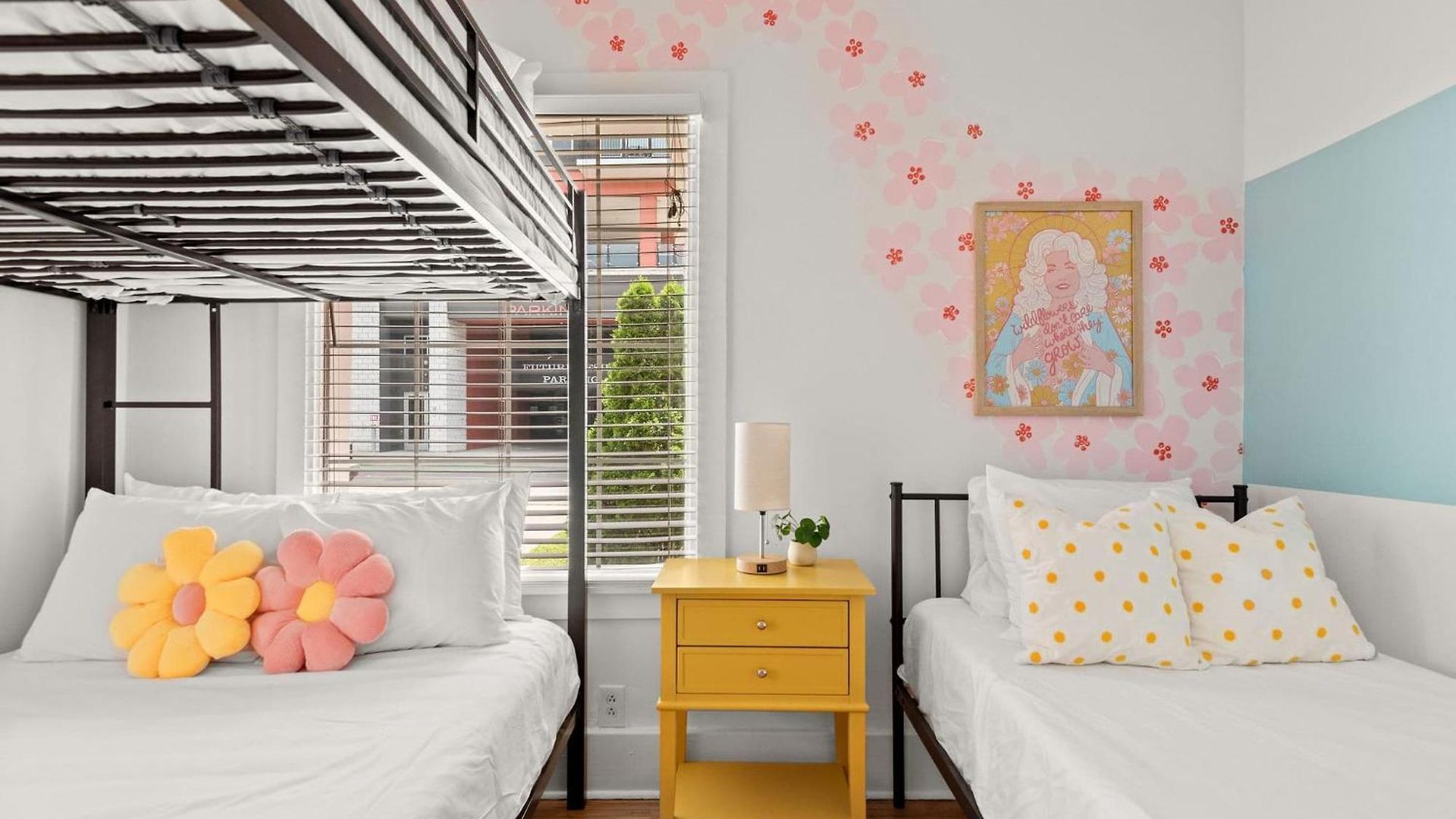 The Dolly House On Music Row - 7br - Sleeps 22 * Nashville