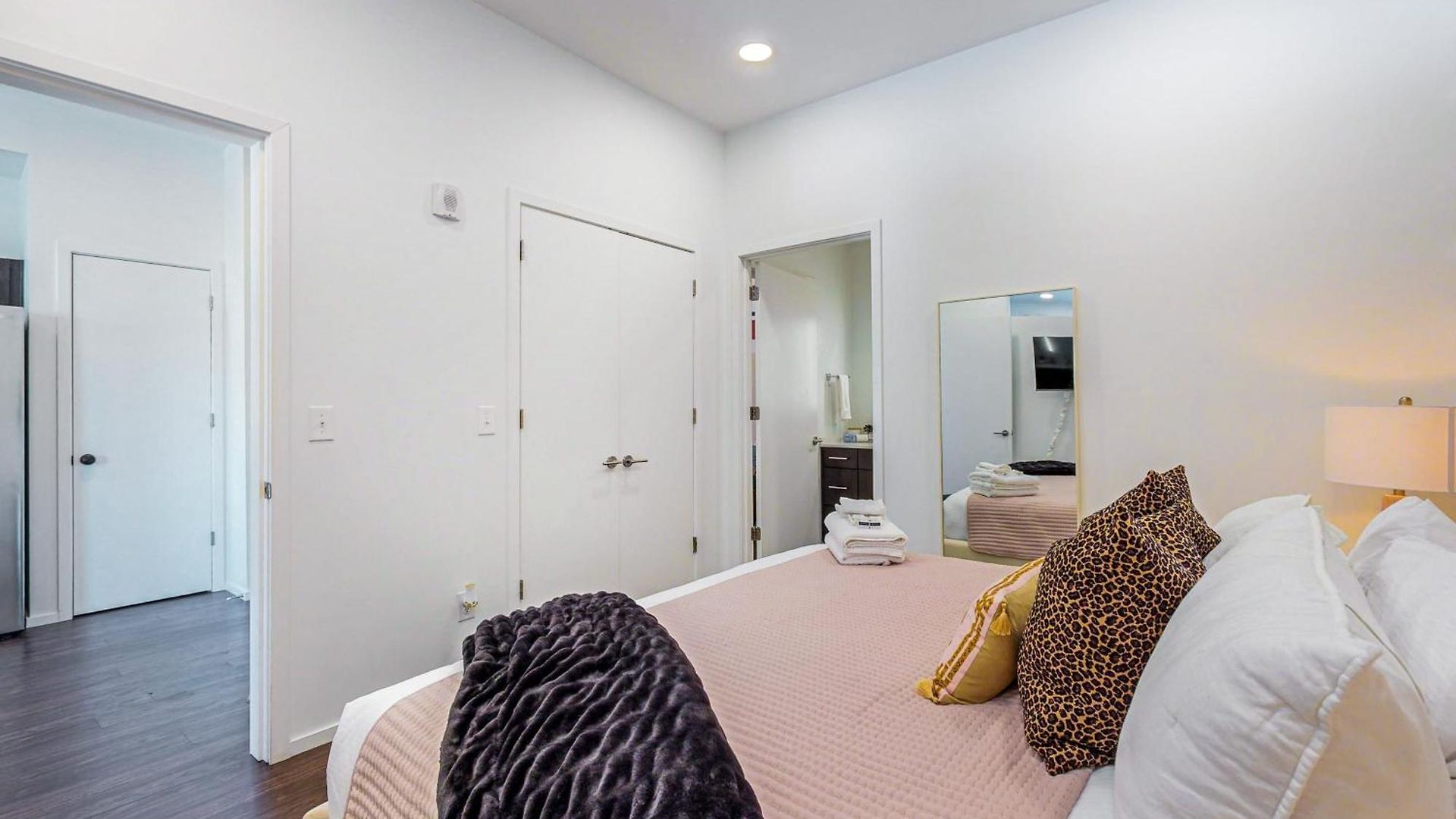 Illume 302 Nashville