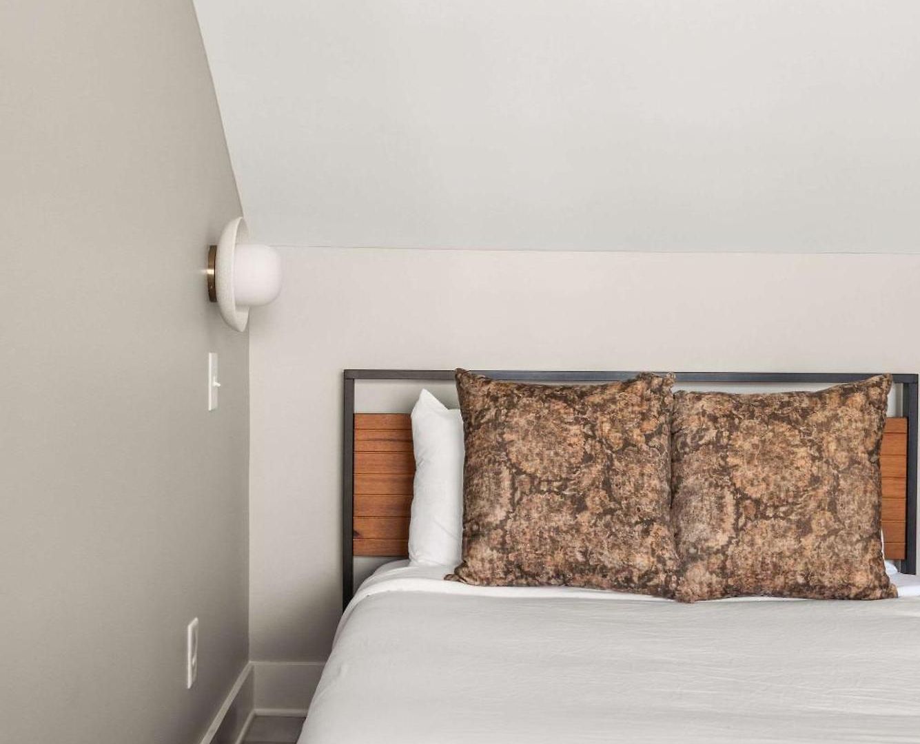Earth At 8th & Argyle Elite Vacation Spot Holiday home Nashville