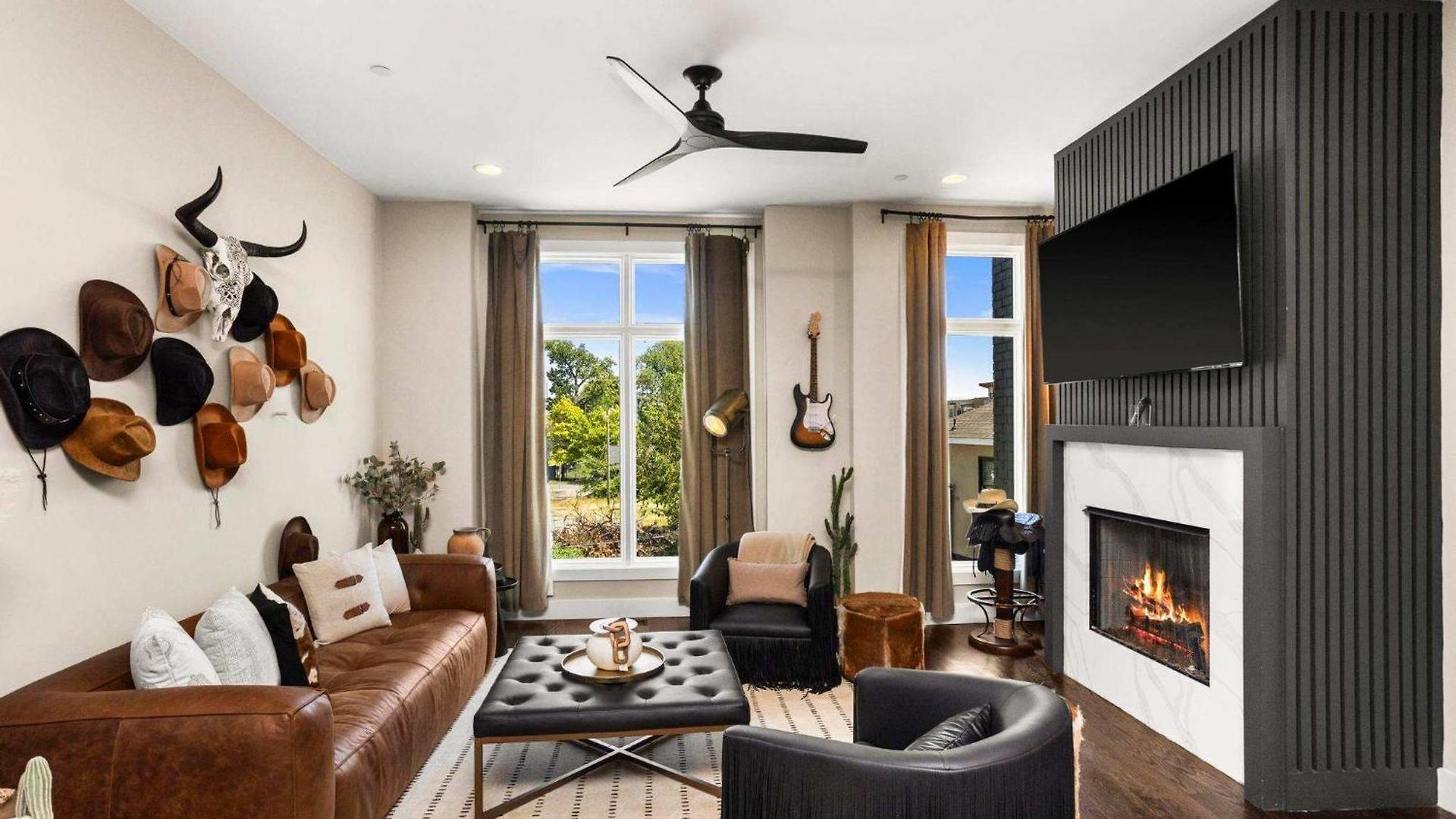 Holiday home Luxury - Fire Table Balcony & Views
