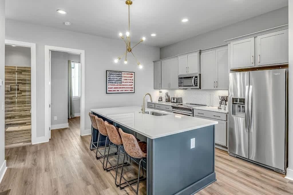 2 Townhomes - Sleeps 24-rooftop Patios Holiday home *