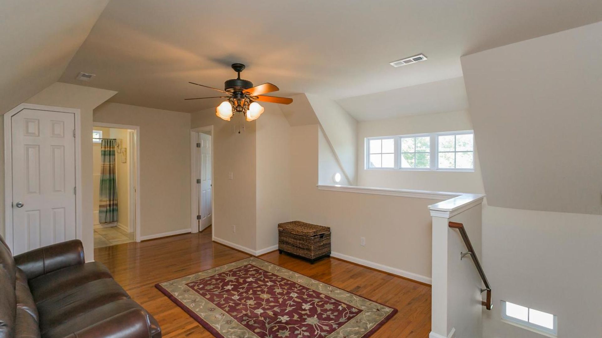 Villa Huge For Groups Near Downtown