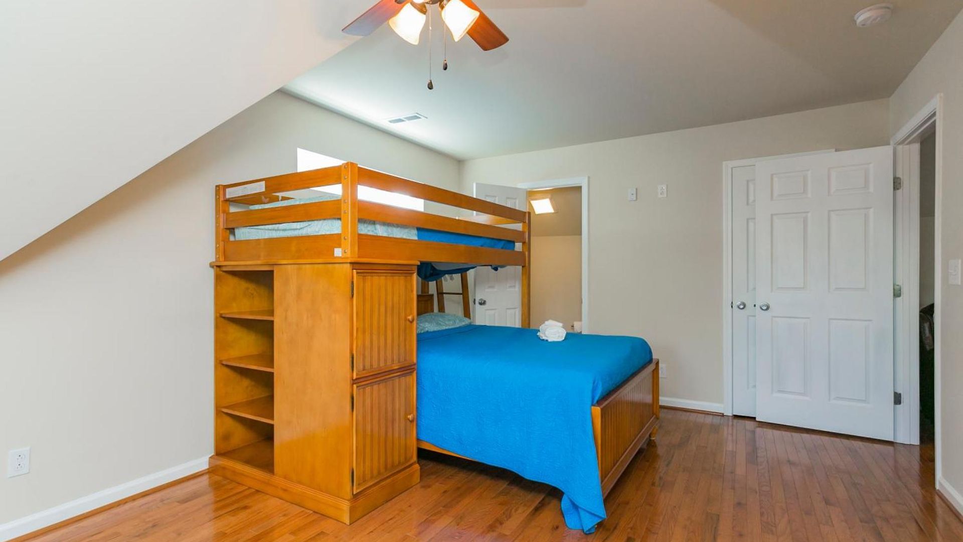 Villa Huge For Groups Near Downtown Nashville