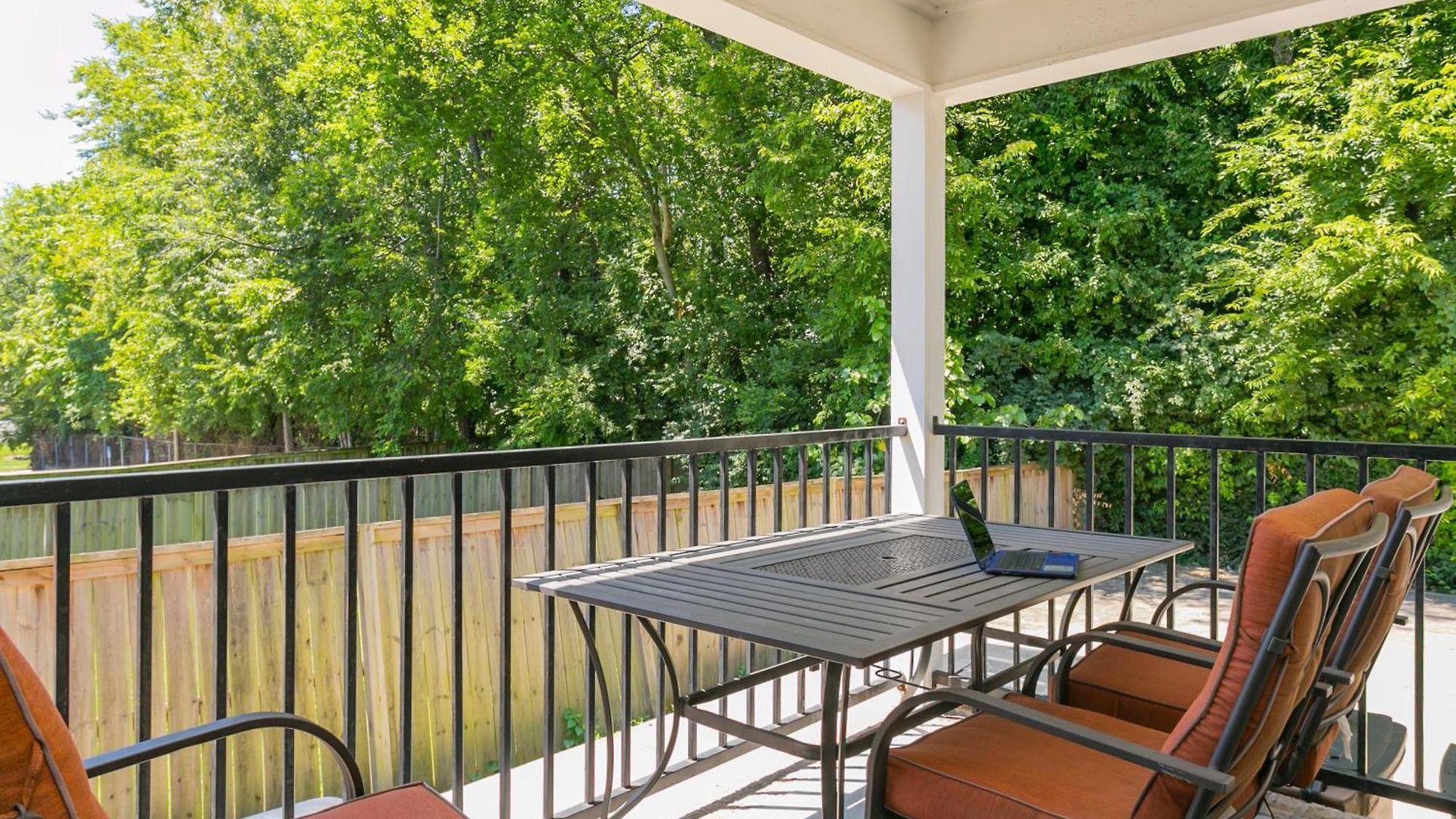 Villa Huge For Groups Near Downtown Nashville