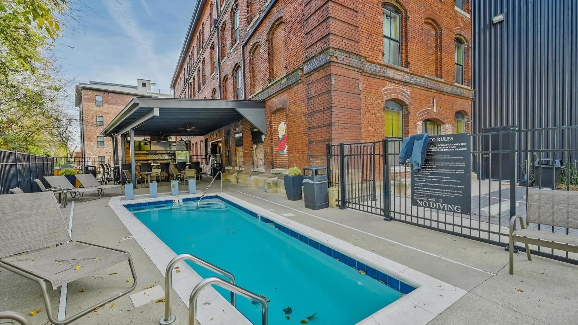 Apartment Luxe Loft With Speakeasy Parking And 2 Mi To Broadway Nashville