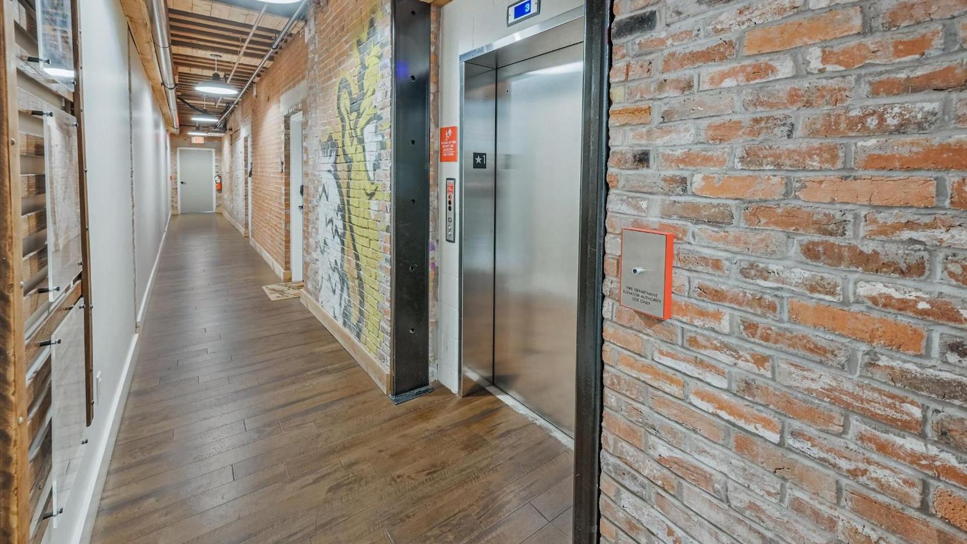 Luxe Loft With Speakeasy Parking And 2 Mi To Broadway Apartment Nashville