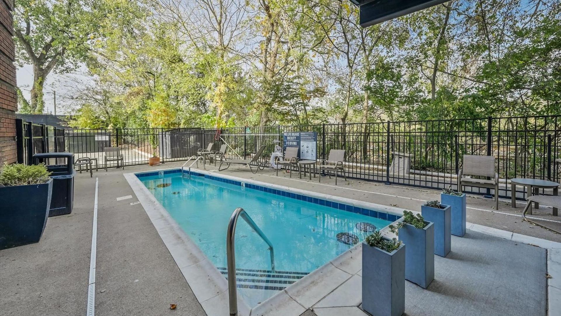 Apartment Luxe Loft With Speakeasy Parking And 2 Mi To Broadway Nashville