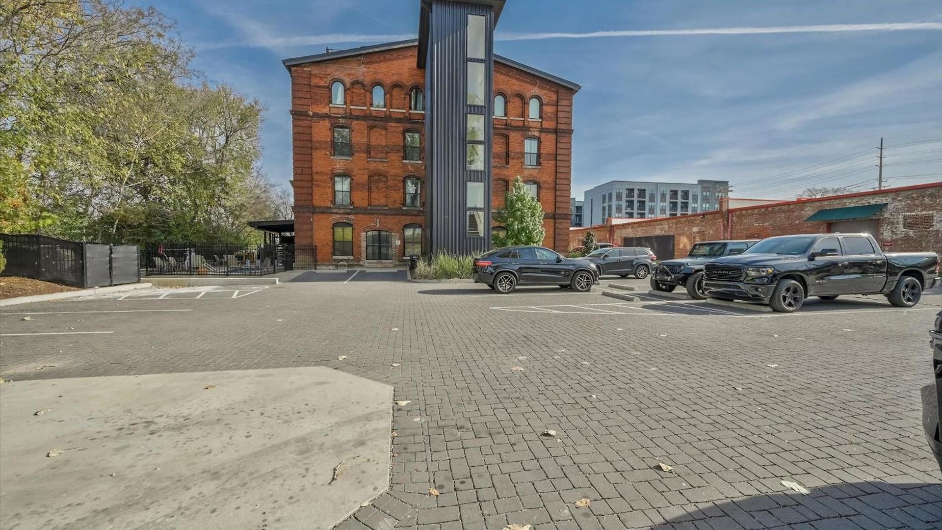 Luxe Loft With Speakeasy Parking And 2 Mi To Broadway Nashville
