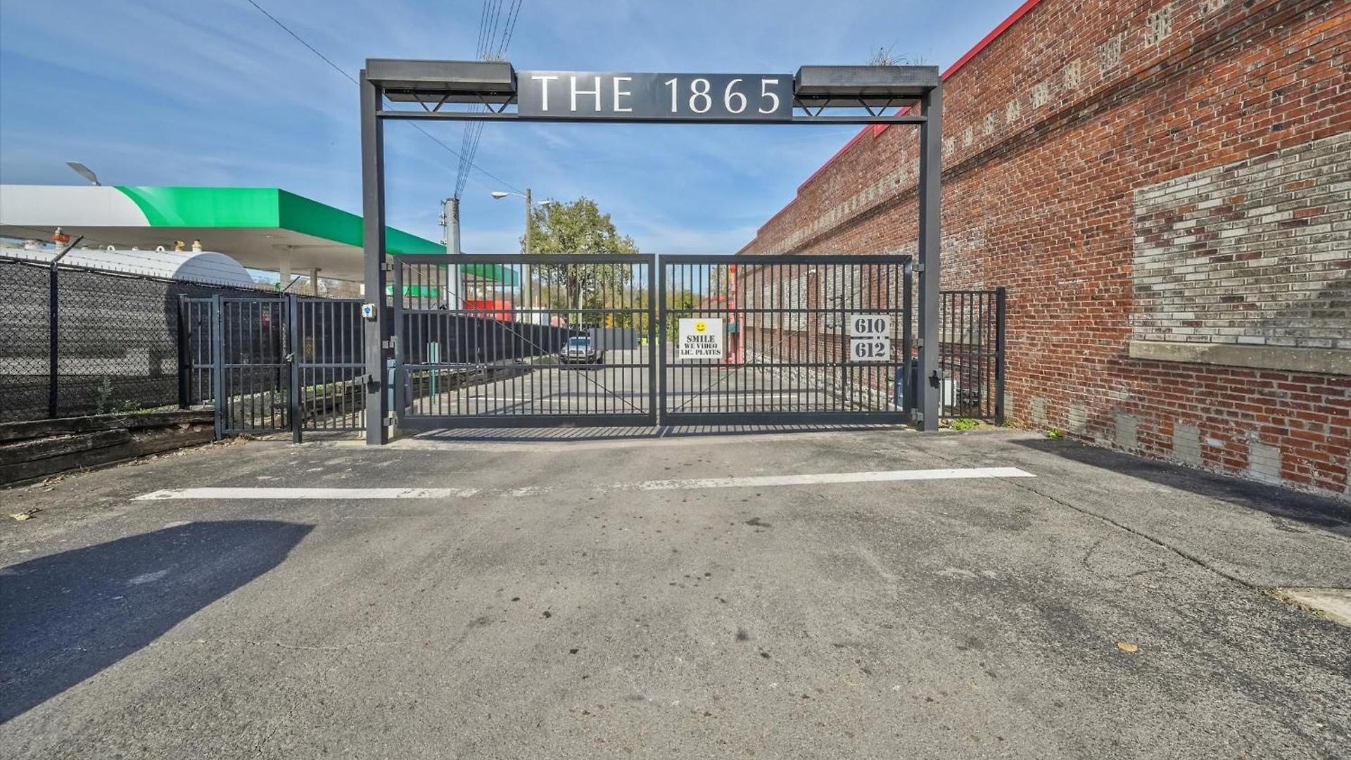 Apartment Luxe Loft With Speakeasy Parking And 2 Mi To Broadway
