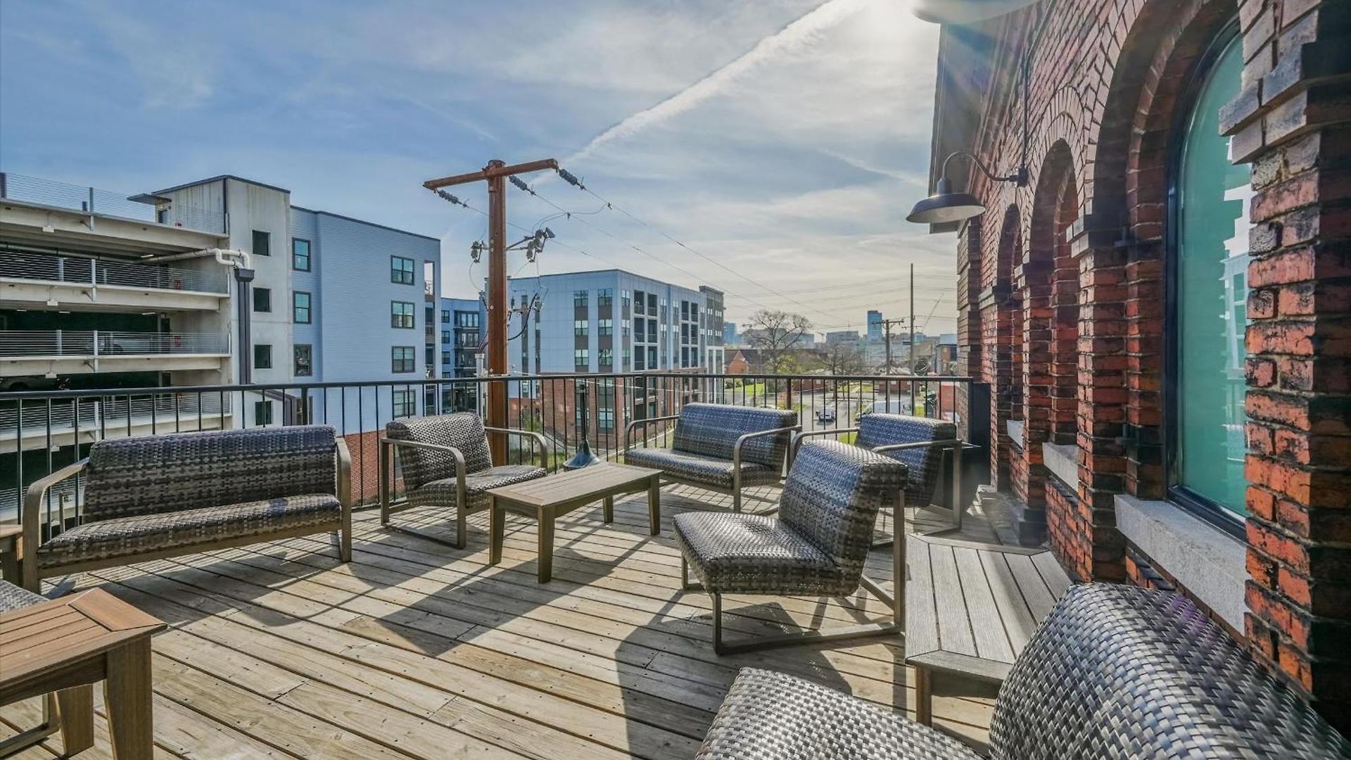 Apartment Luxe Loft With Speakeasy Parking And 2 Mi To Broadway Nashville