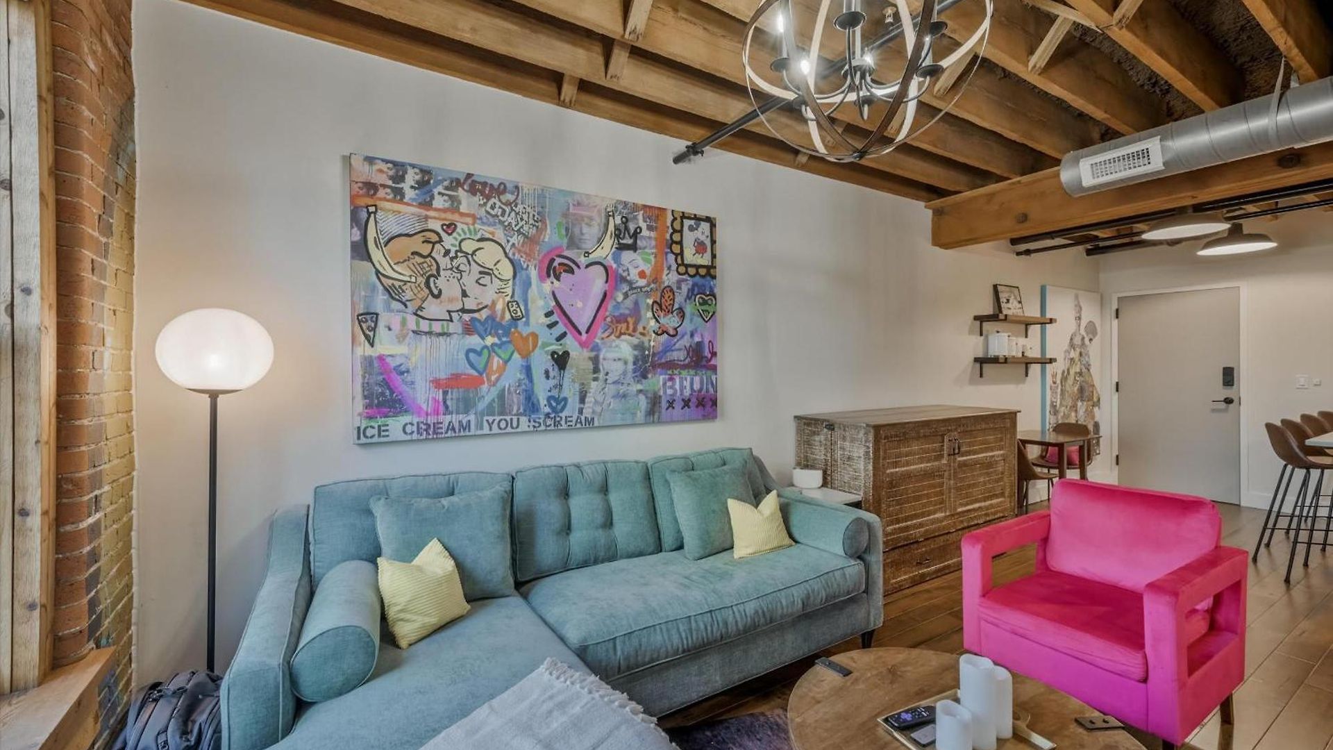 Luxe Loft With Speakeasy Parking And 2 Mi To Broadway