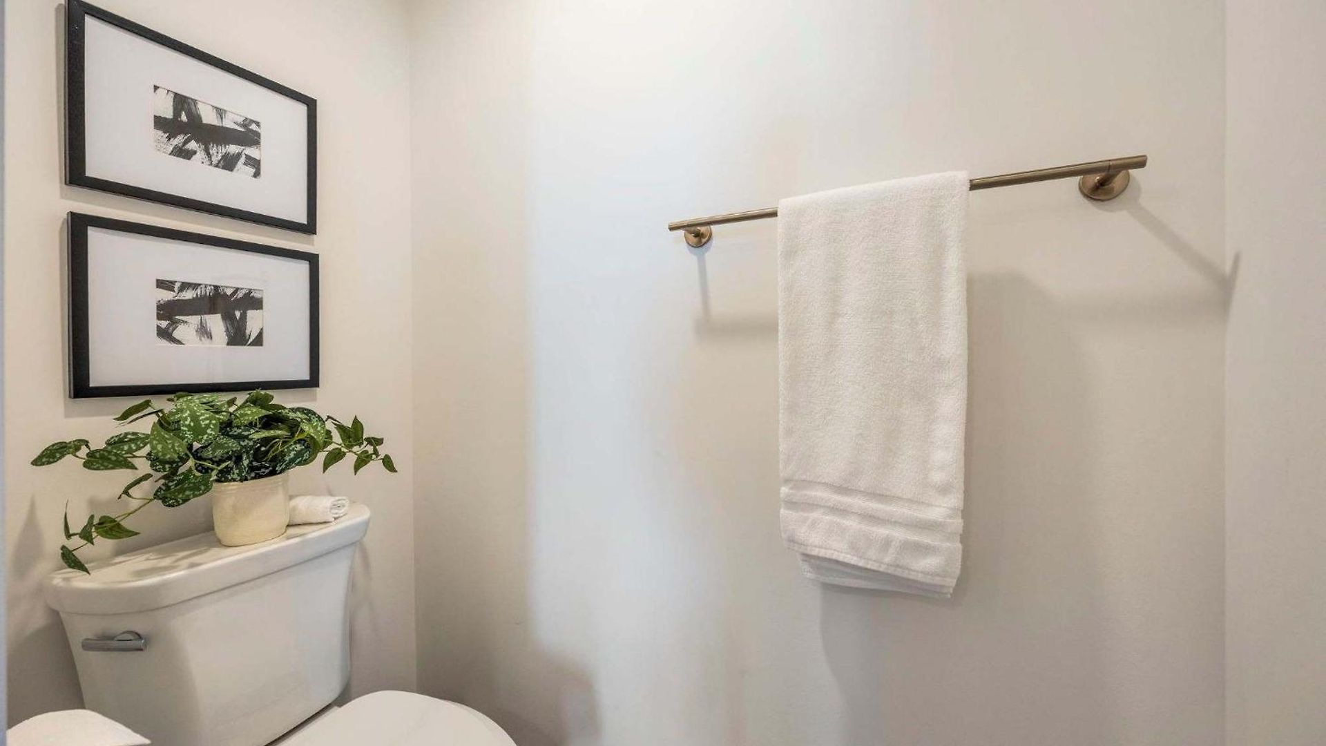 Modern Stunner 5 Min To Dt Hot Tub Rooftop Views * Nashville