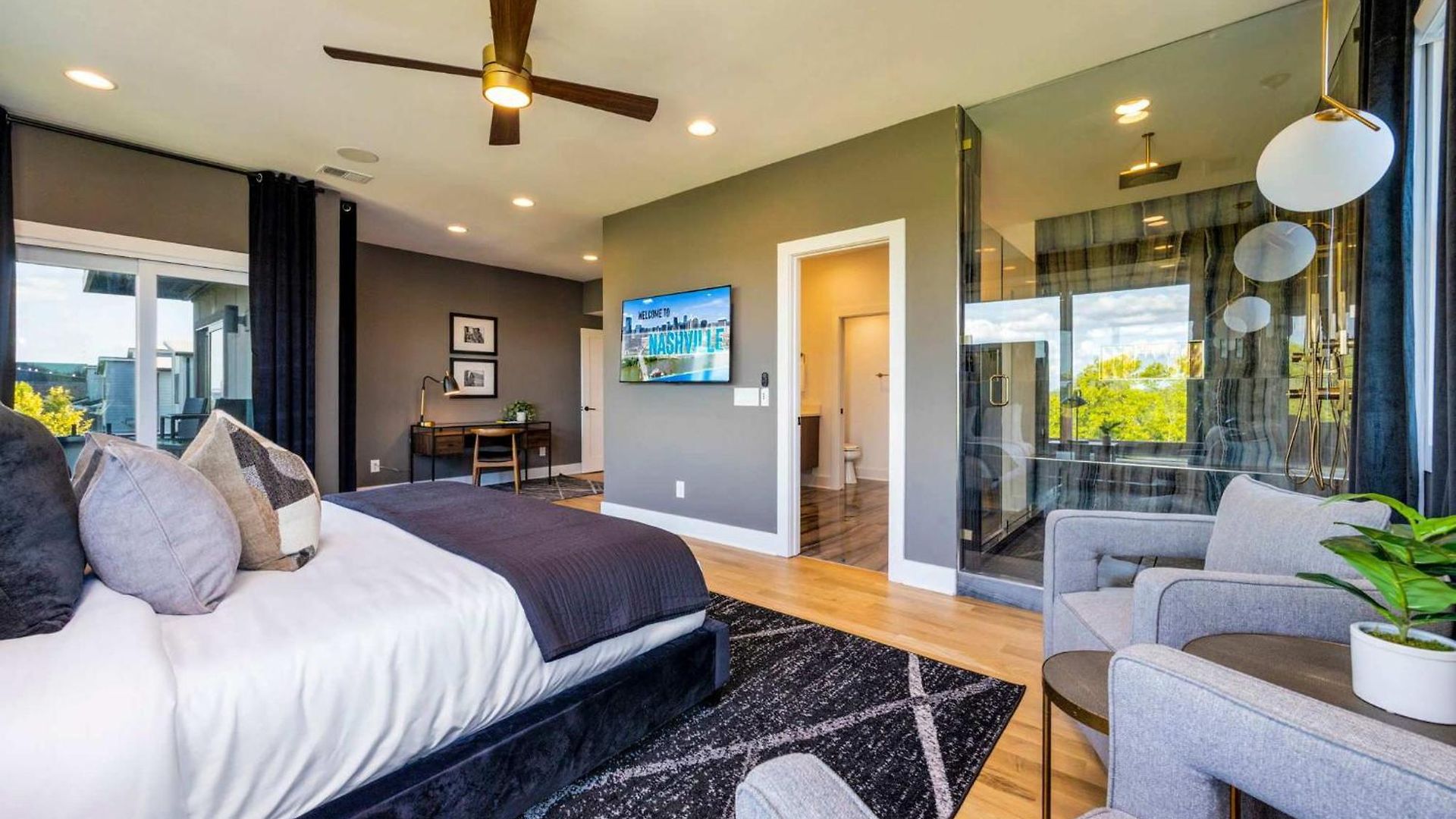 Modern Stunner 5 Min To Dt Hot Tub Rooftop Views Holiday home Nashville