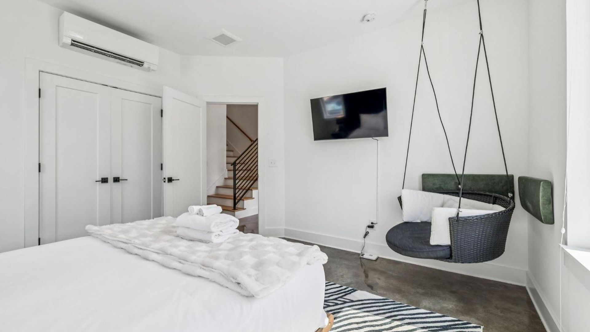 Townhouse With Rooftop & Modern Comfort Nashville