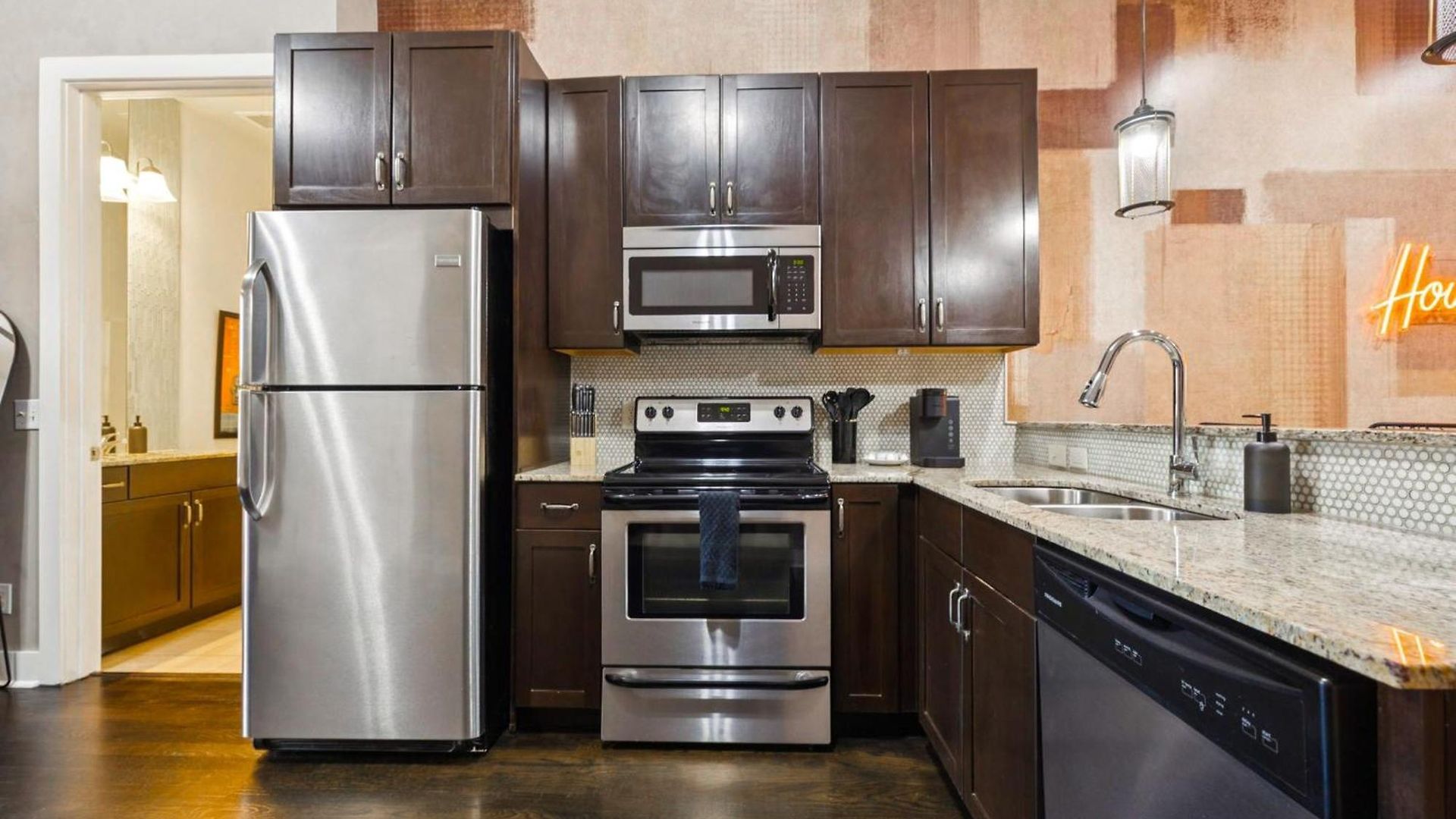 Holiday home Neon Daes Amazing 1 Bedroom Near Vandy And Broadway Nashville
