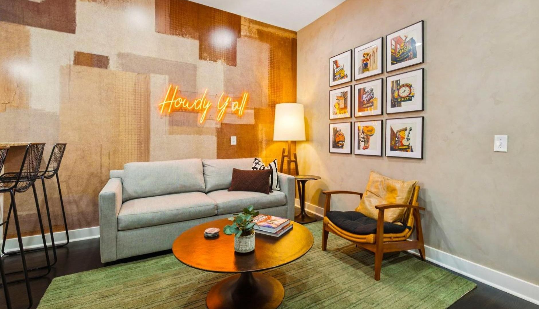 Neon Daes Amazing 1 Bedroom Near Vandy And Broadway Holiday home Nashville