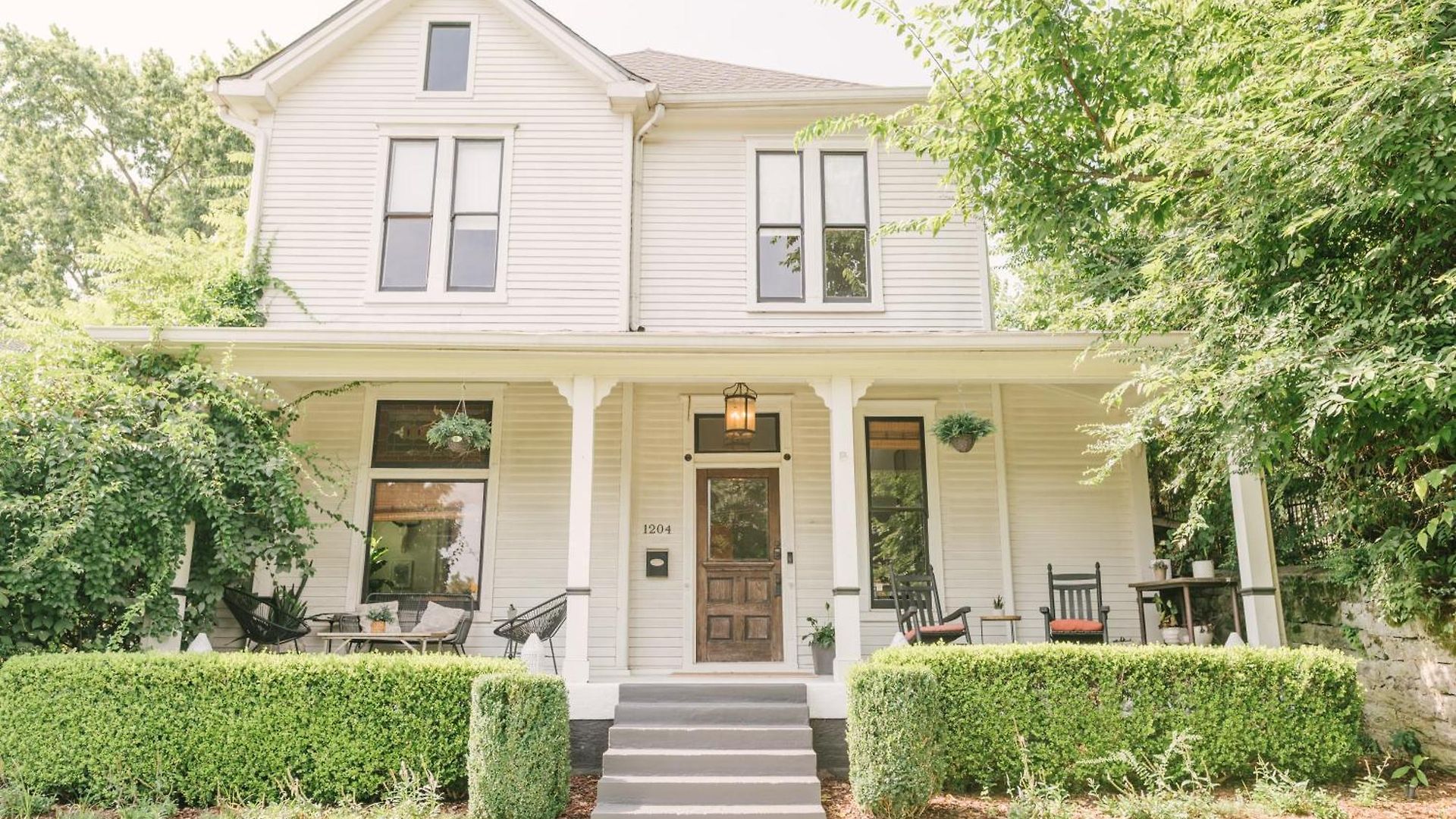 Historic Gem: 4 Bedroom With Pool, Walk To Hotspots * Nashville