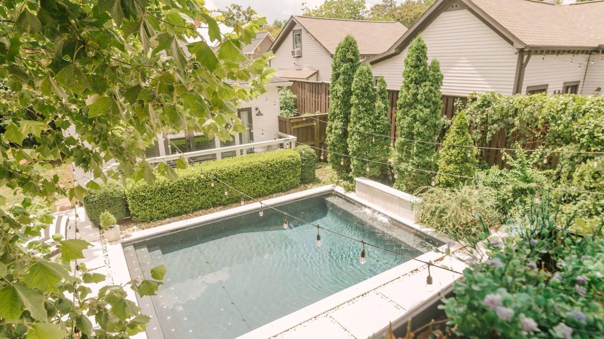 Historic Gem: 4 Bedroom With Pool, Walk To Hotspots * Nashville
