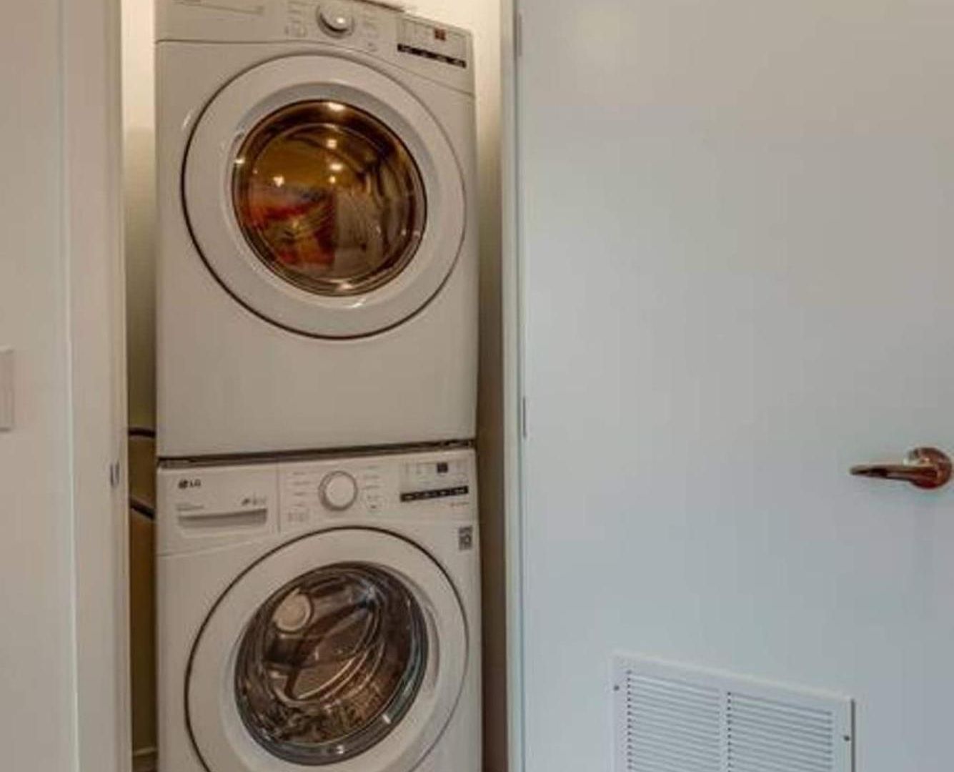 Boutique On Riverfront- Park Free Holiday home *