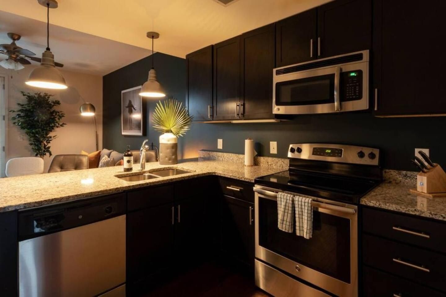 Aparthotel Heart Of 12 South, Near Downtown, Park Free - #12 4*