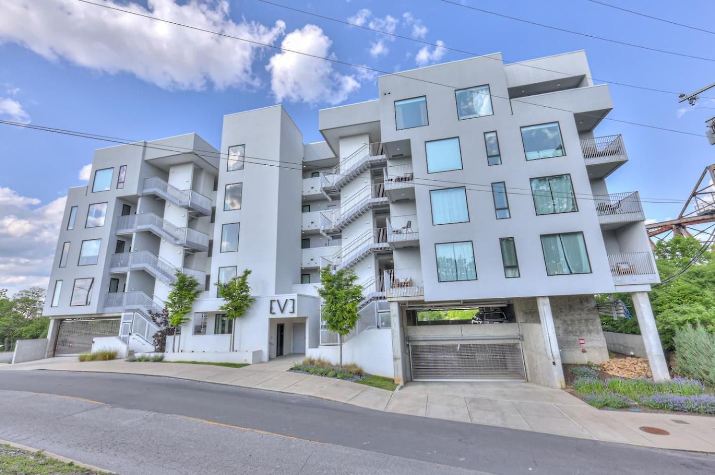 Boutique On Nashville's Riverfront- Eve #402 Holiday home *