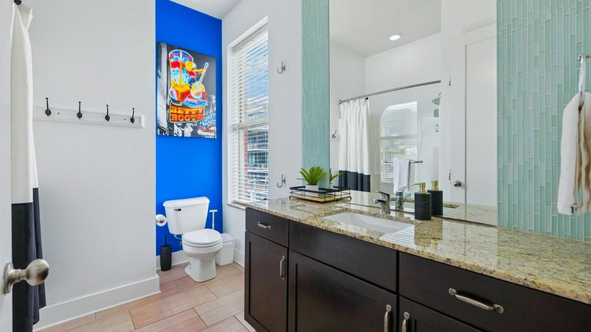Fabulous Nashvegas Loft Retreat Near Vandy Off West End Mins To Broadway *