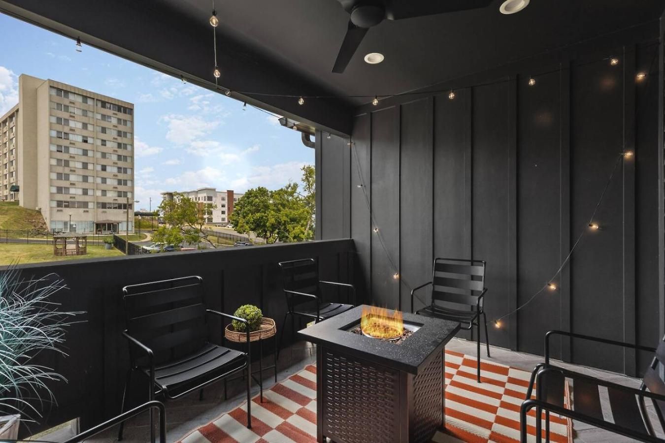 Holiday home Two Adjacent Homes By 12 South And Belmont That Sleeps 24 *