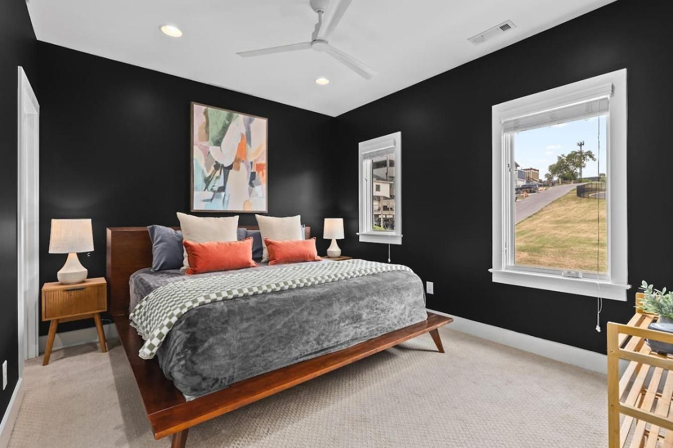 Two Adjacent Homes By 12 South And Belmont That Sleeps 24