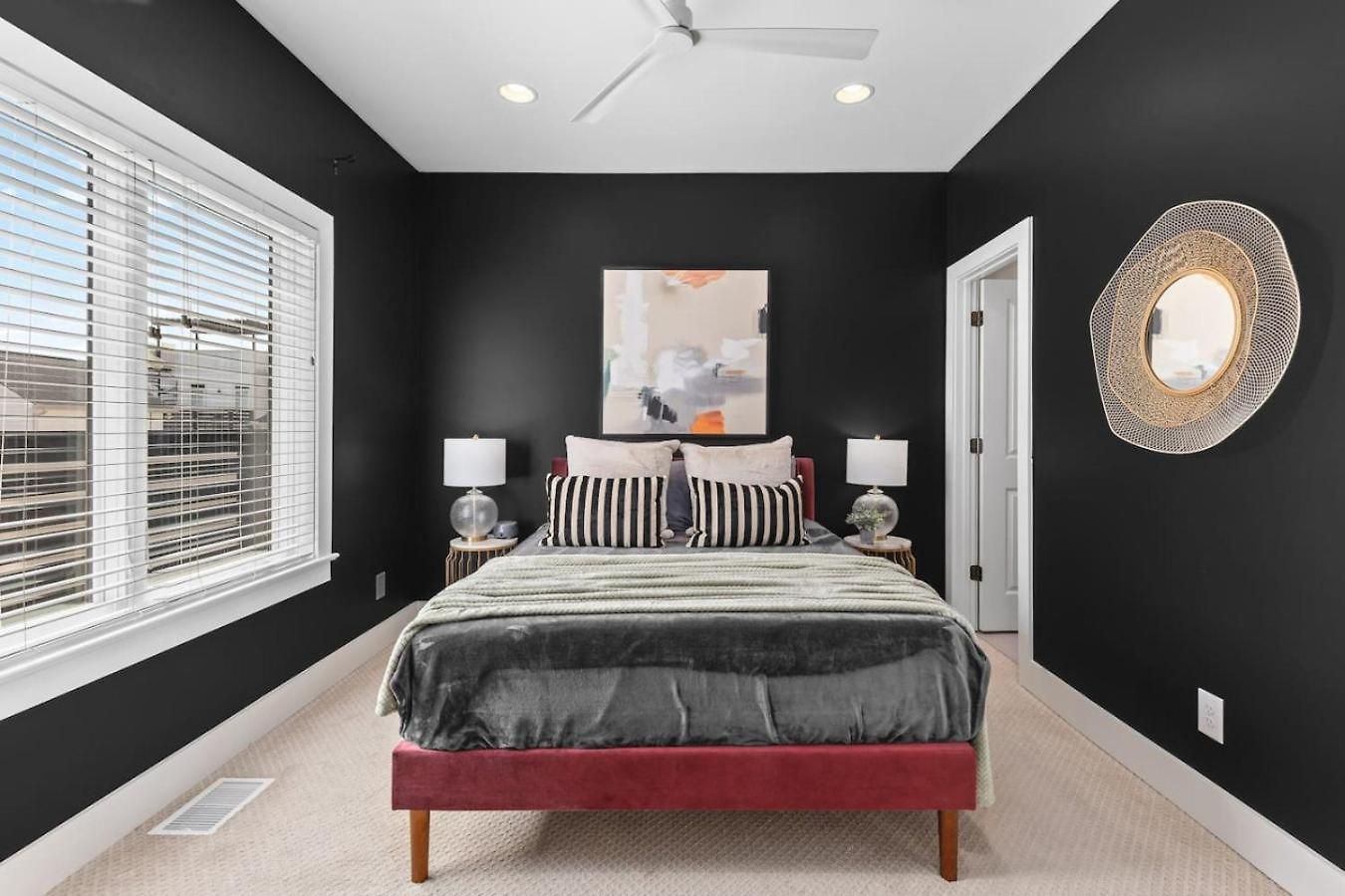 Two Adjacent Homes By 12 South And Belmont That Sleeps 24 Holiday home Nashville