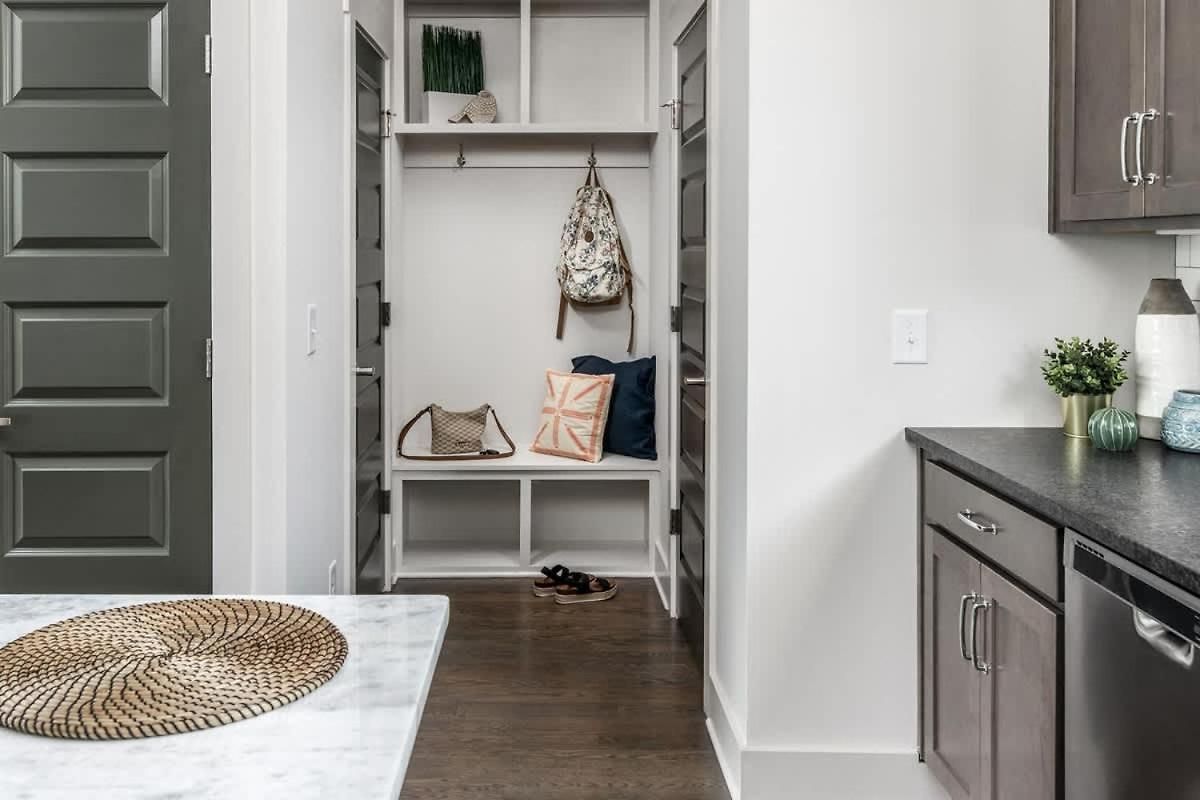 Holiday home 3 Story Townhome In East