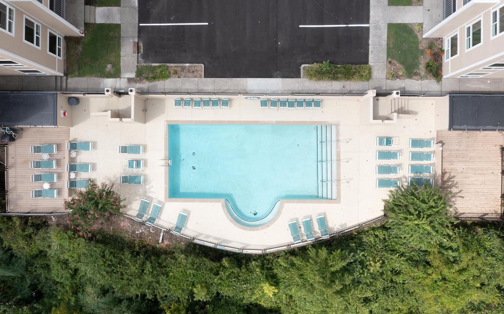 Riverfront Charm - A Scenic Downtown For 6 Nashville