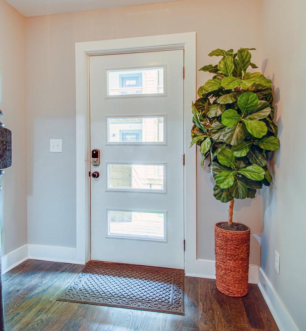 Couple Townhome Getaway Near East Holiday home Nashville