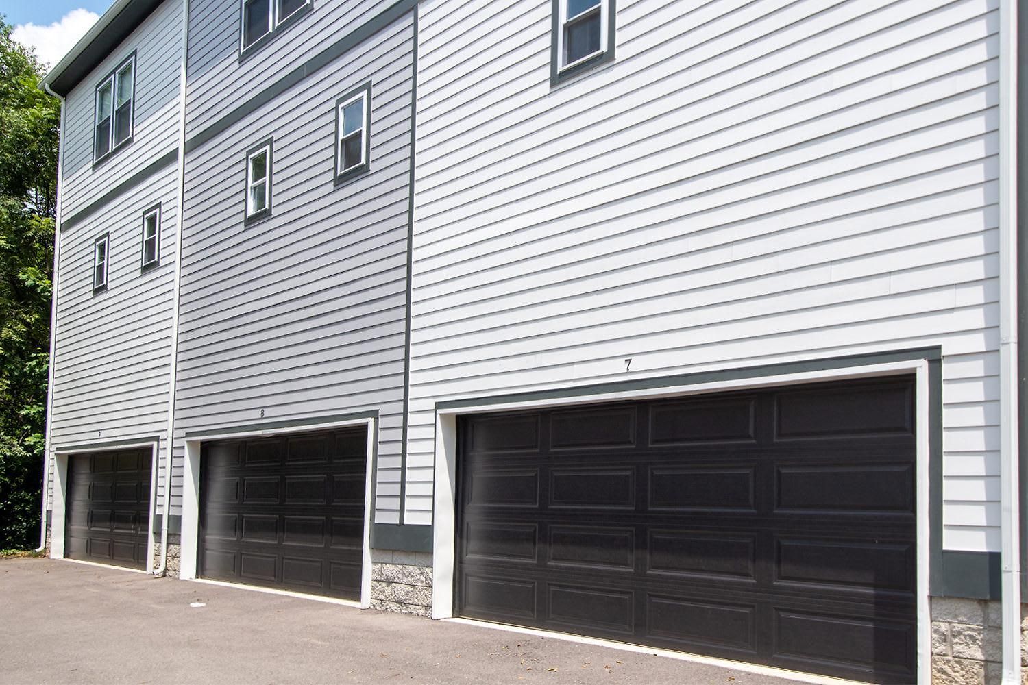 Side By Side Townhomes In East Holiday home Nashville