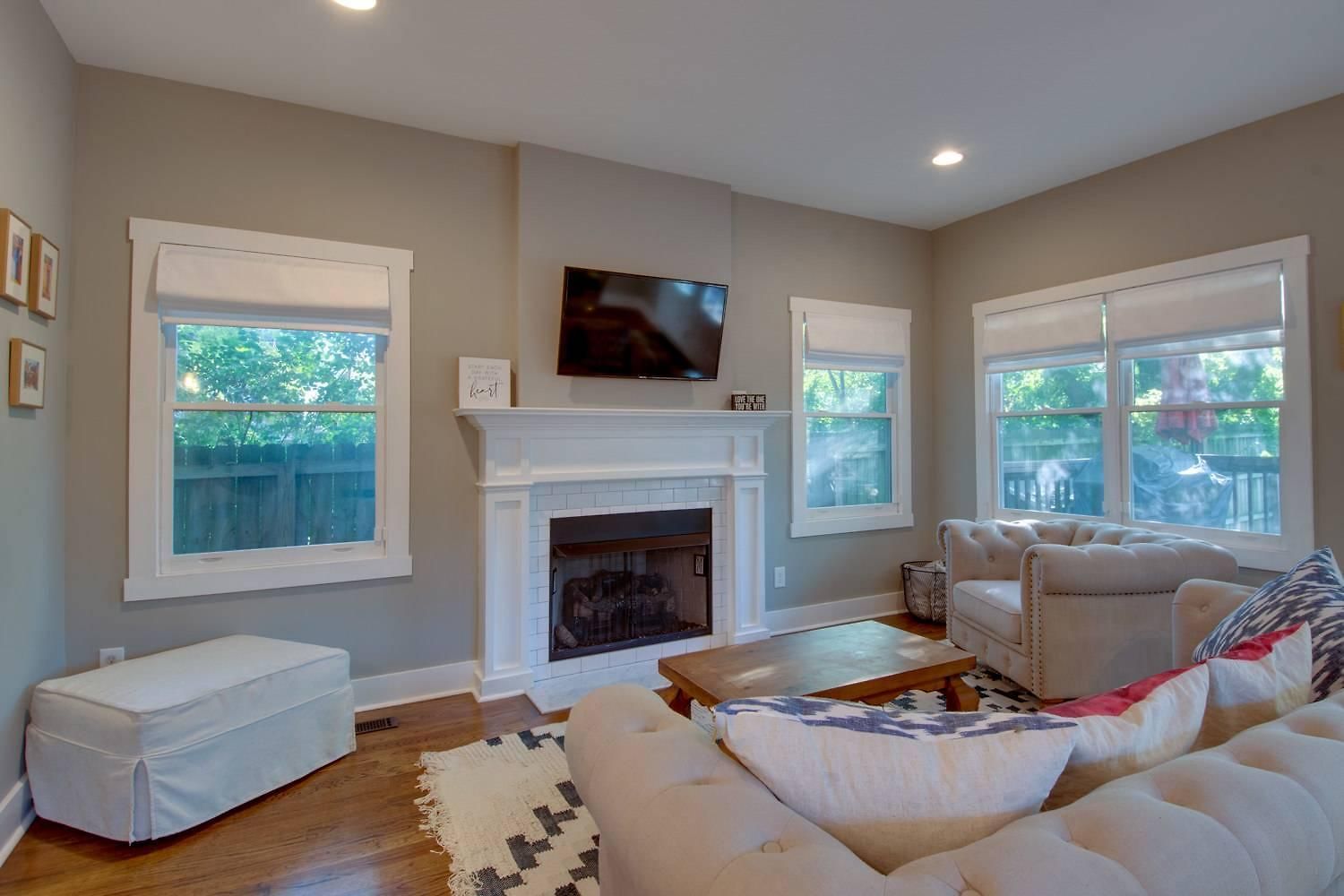 Perfect For Groups - Fenced-in Yard Pet Friendly *