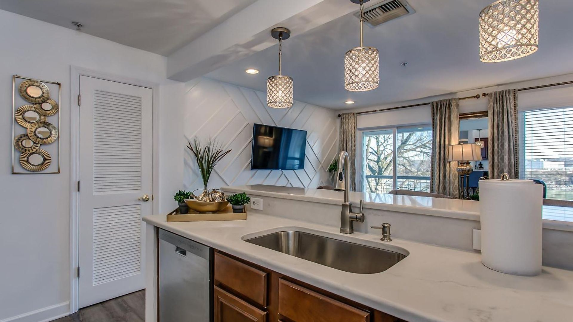 Riverfront Minutes From Broadway * Nashville