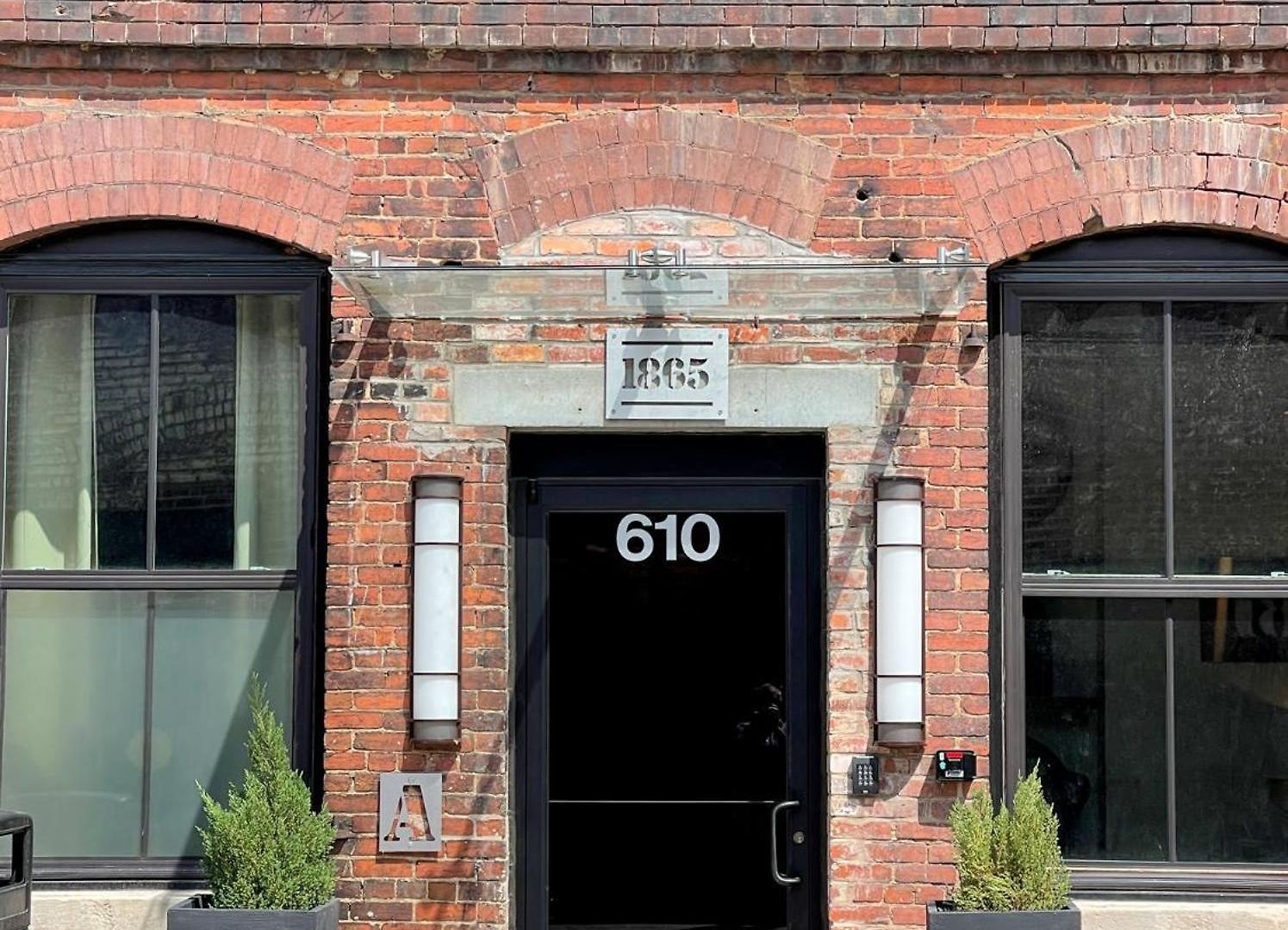 Charming Historic Loft Near Centennial Park Holiday home *
