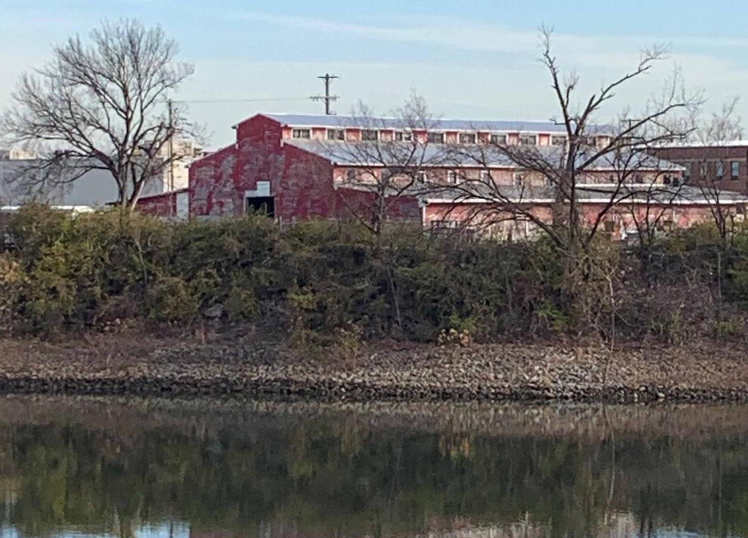 Riverfront In Dt Holiday home *