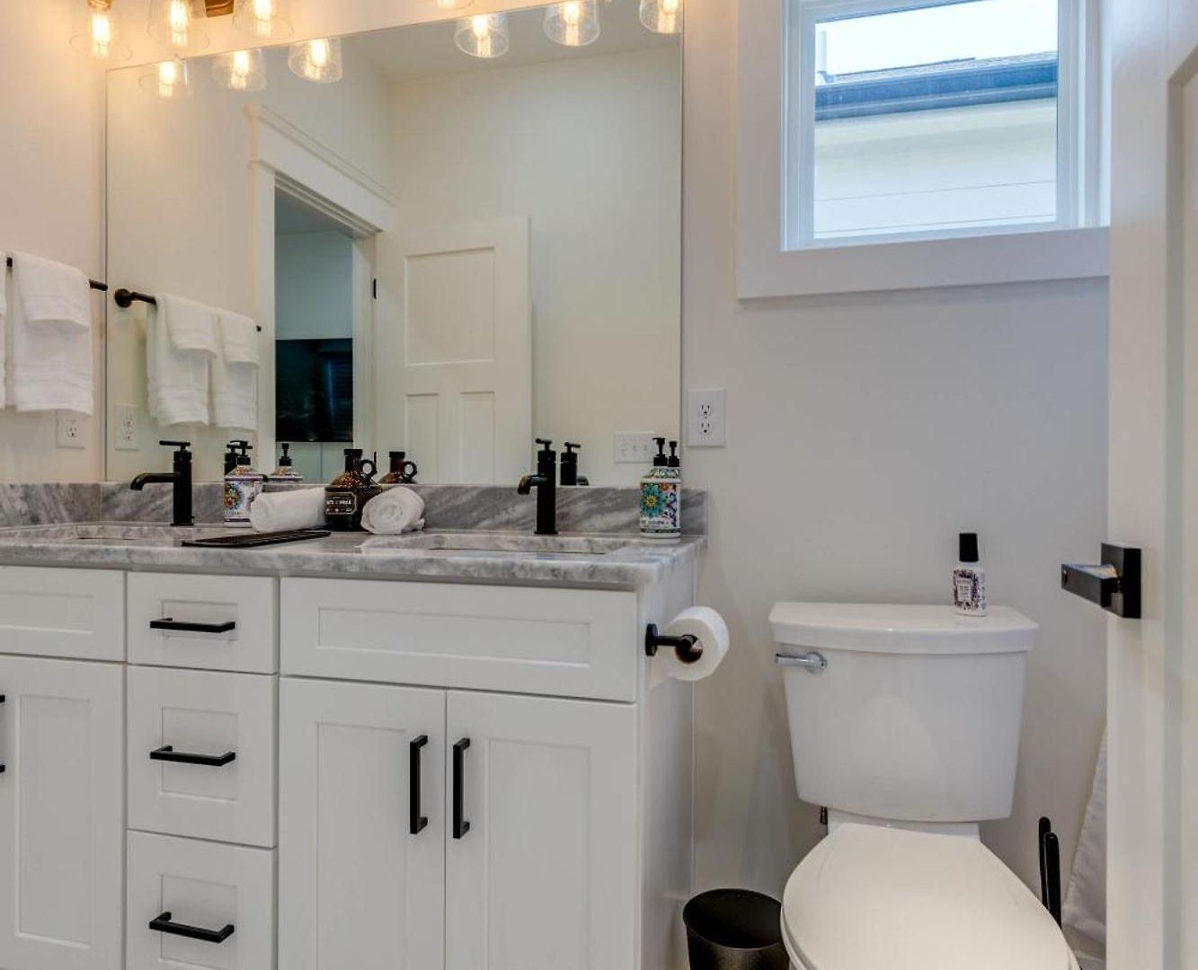 Holiday home Sleek & Convenient East *