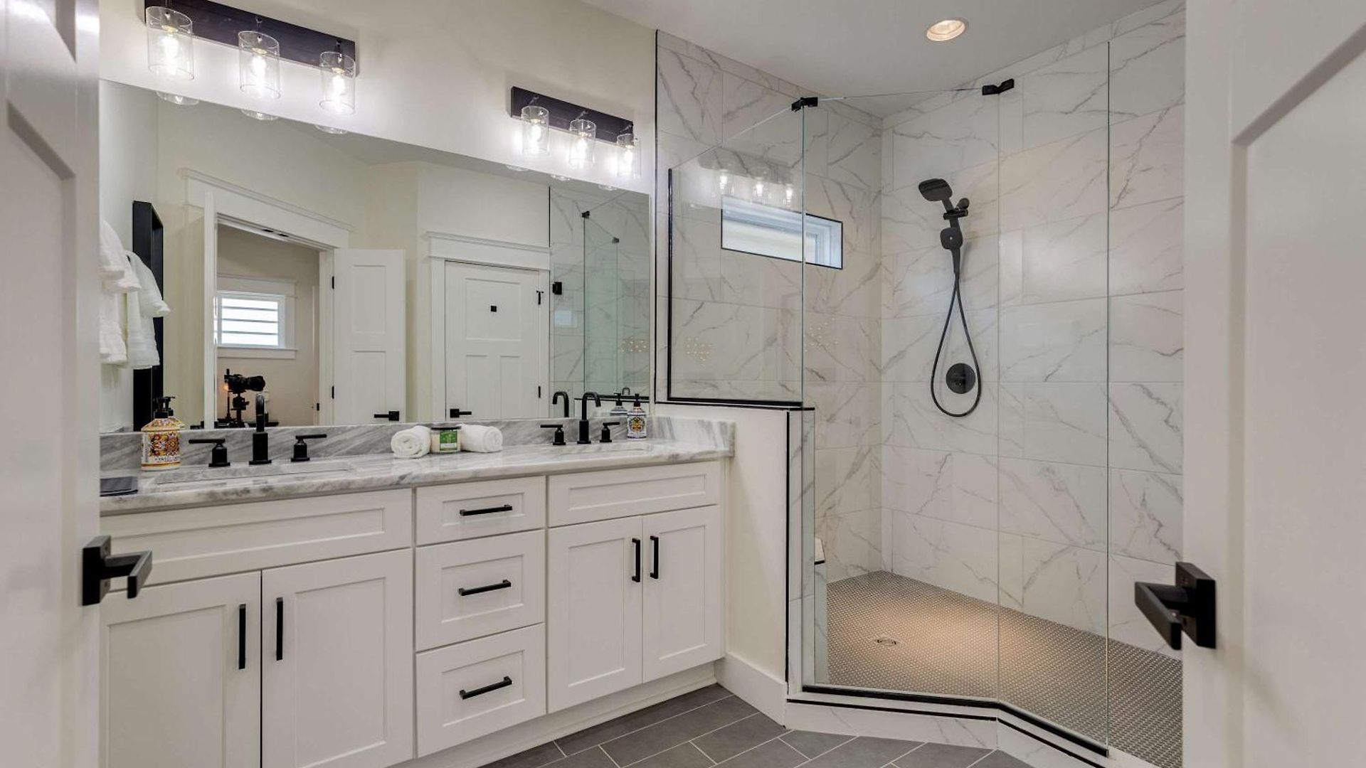 Holiday home Sleek & Convenient East