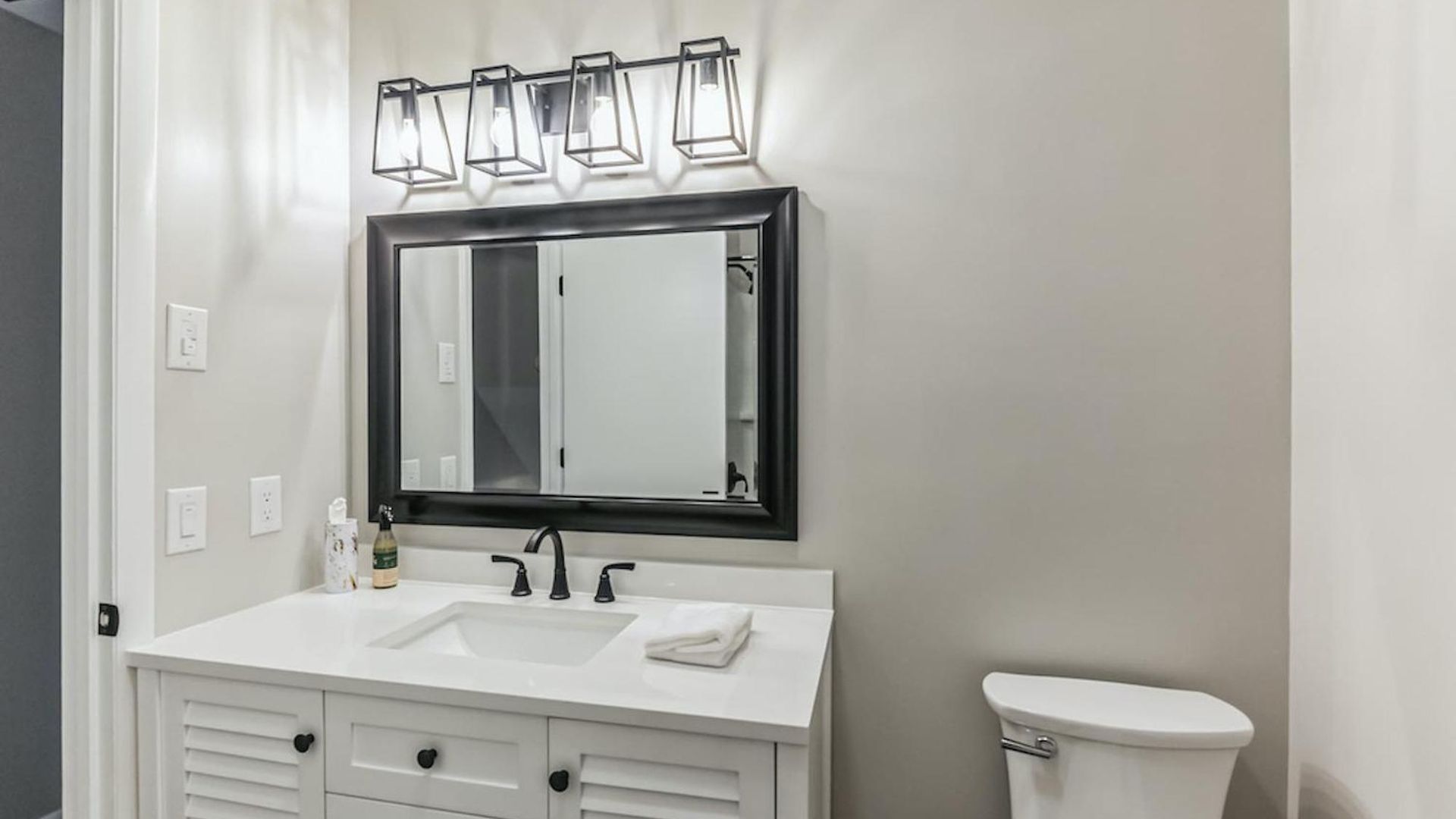 Luxurious 4br Pet Friendly *