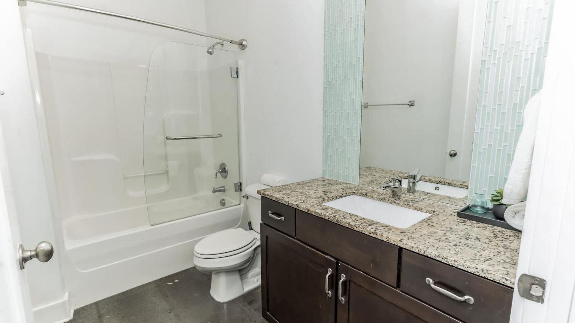 1 Bedroom Loft Near Centennial Park Holiday home *