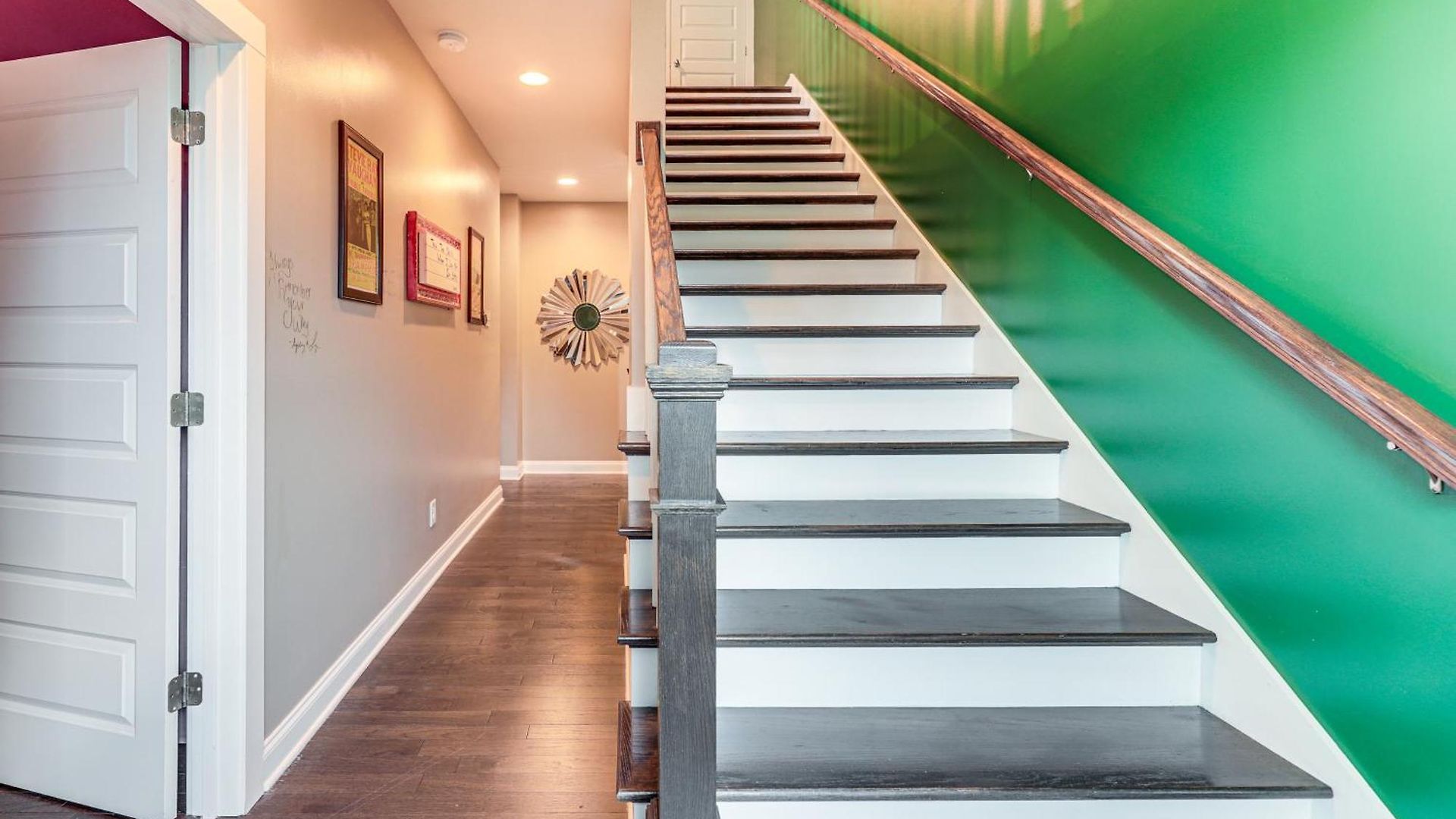 Pet-friendly Abode W/ Balcony In East Nashville! Holiday home *